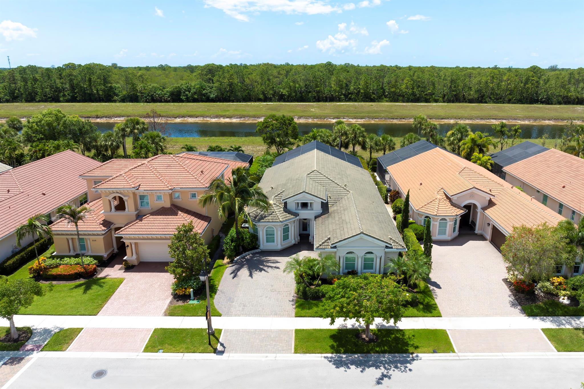 260 Carina Dr Jupiter, FL 33478