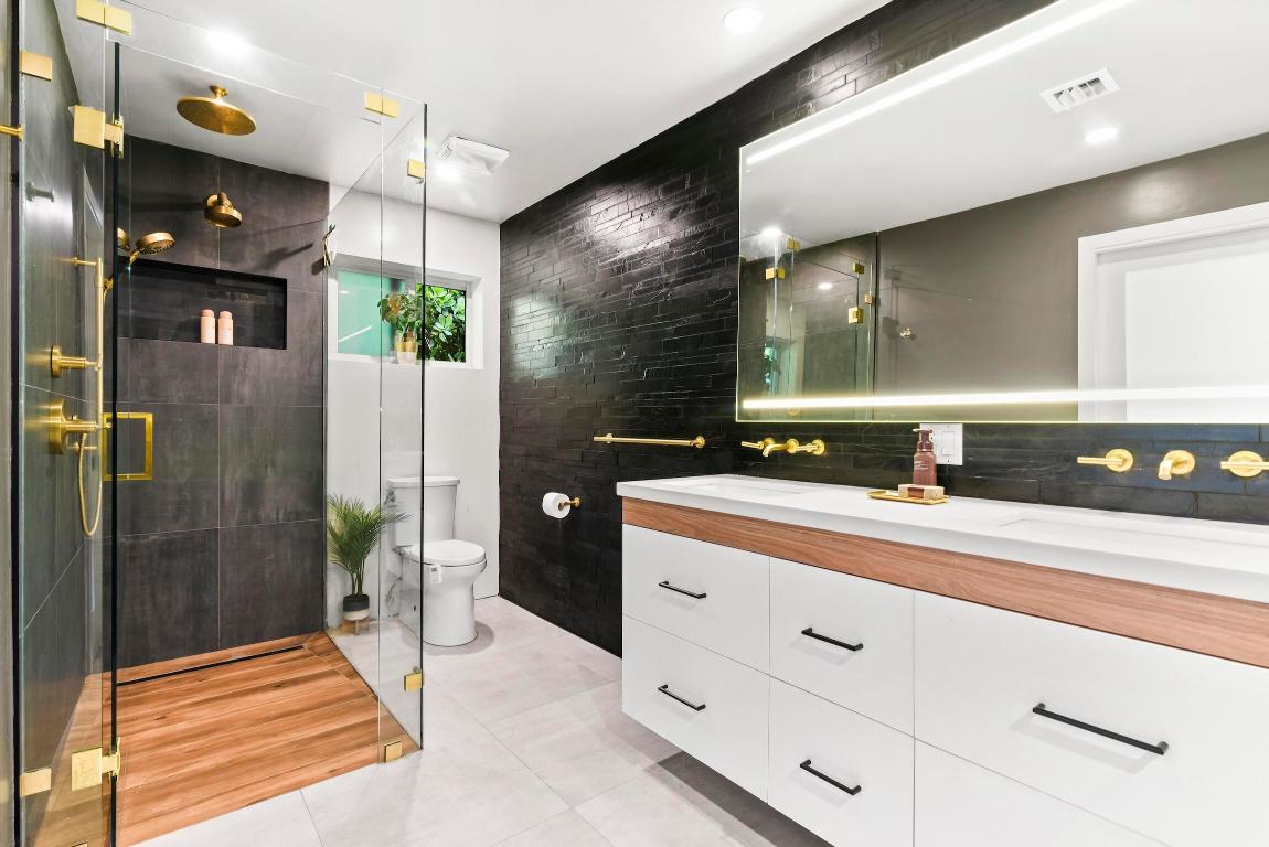 3481 NE 31st Lighthouse Point, FL 33064