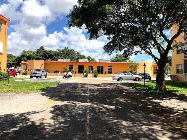 4394 NW 9th Ave #14-2h