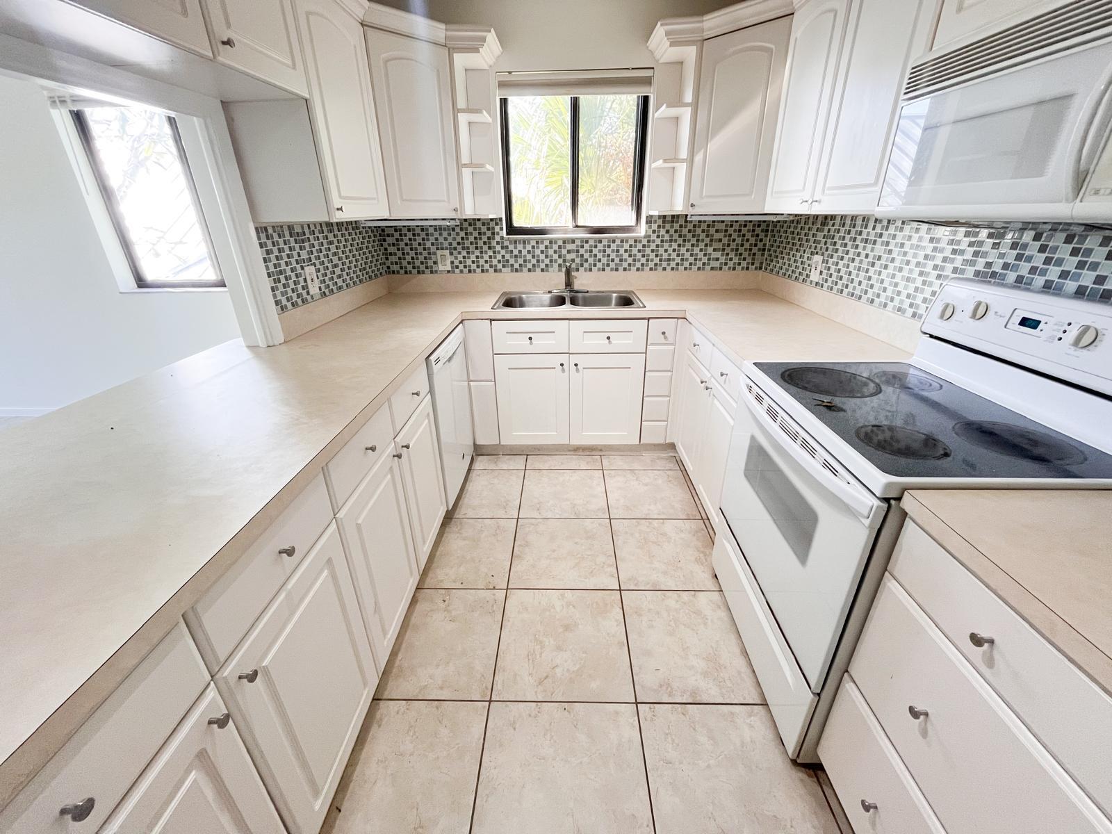 125 S Palmway Ave #3