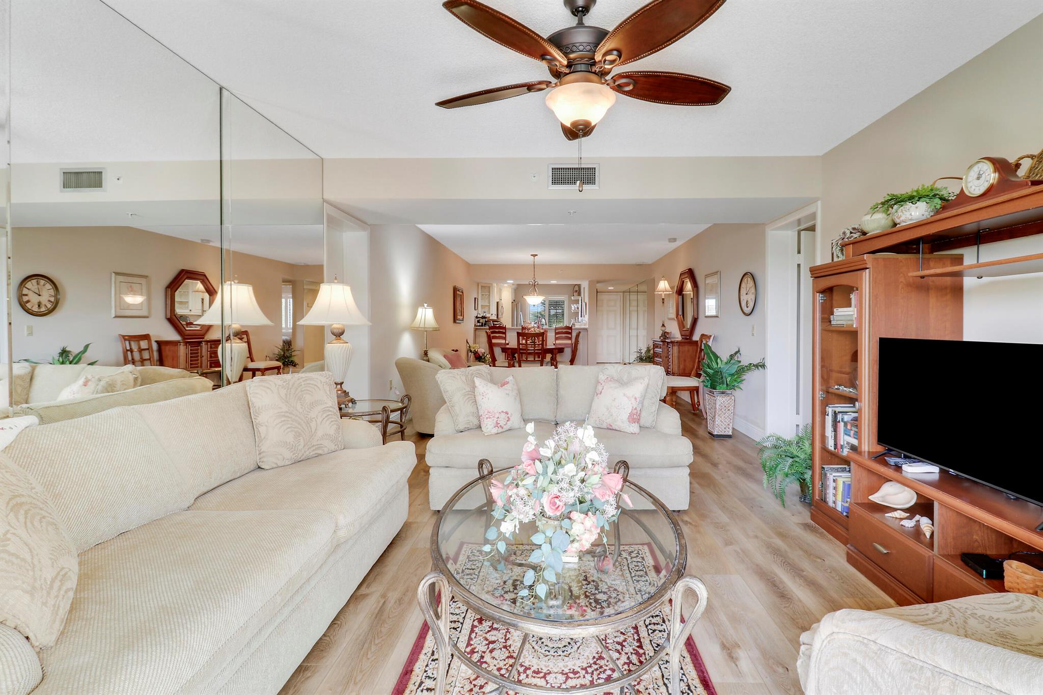 601 Seafarer Cir #301 Jupiter, FL 33477