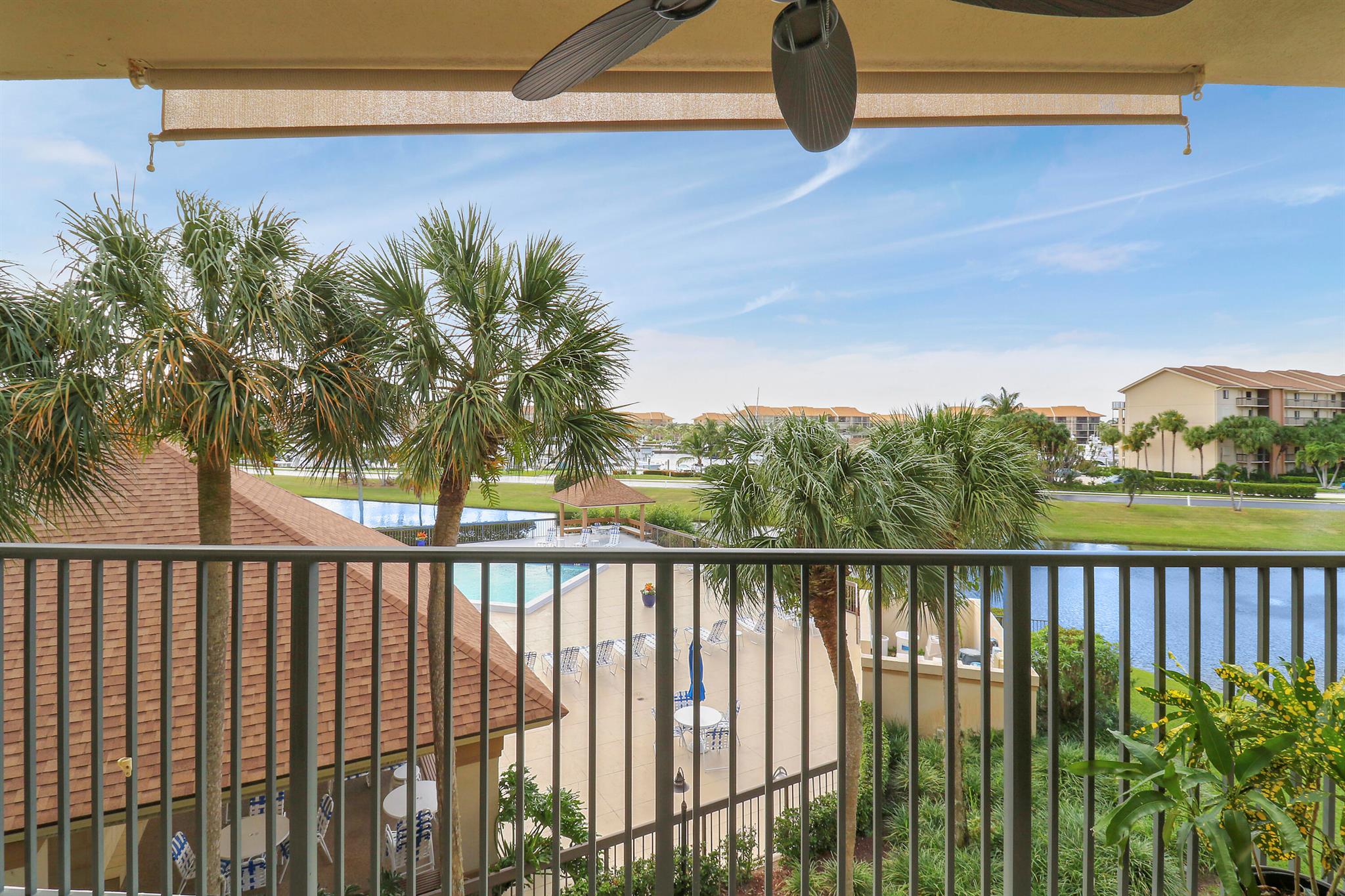 601 Seafarer Cir #301 Jupiter, FL 33477