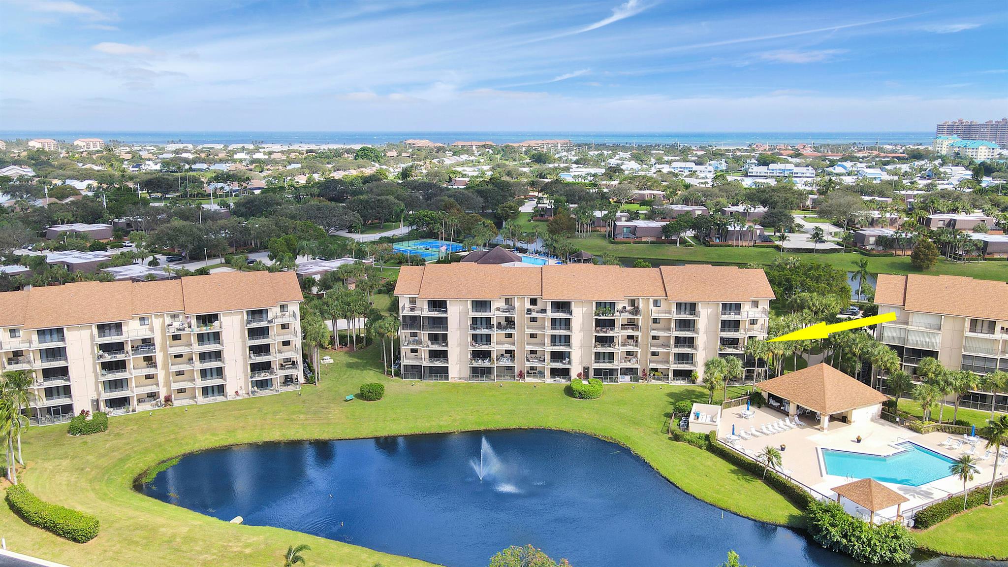 601 Seafarer Cir #301 Jupiter, FL 33477