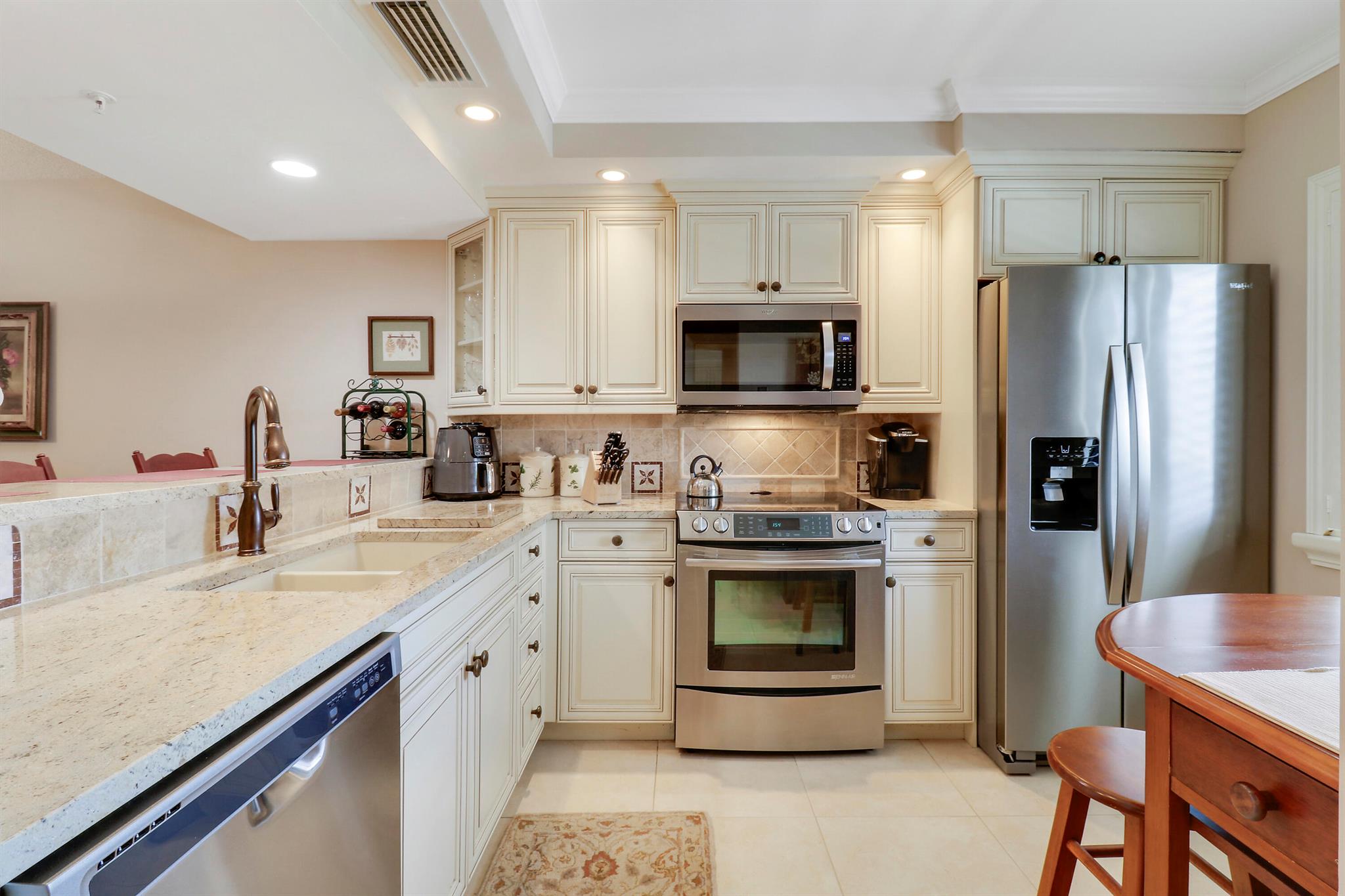 601 Seafarer Cir #301 Jupiter, FL 33477