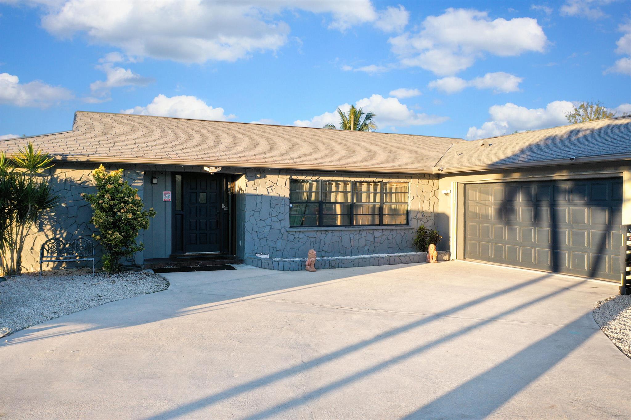 1149 SE Menores Ave Port St Lucie, FL 34952