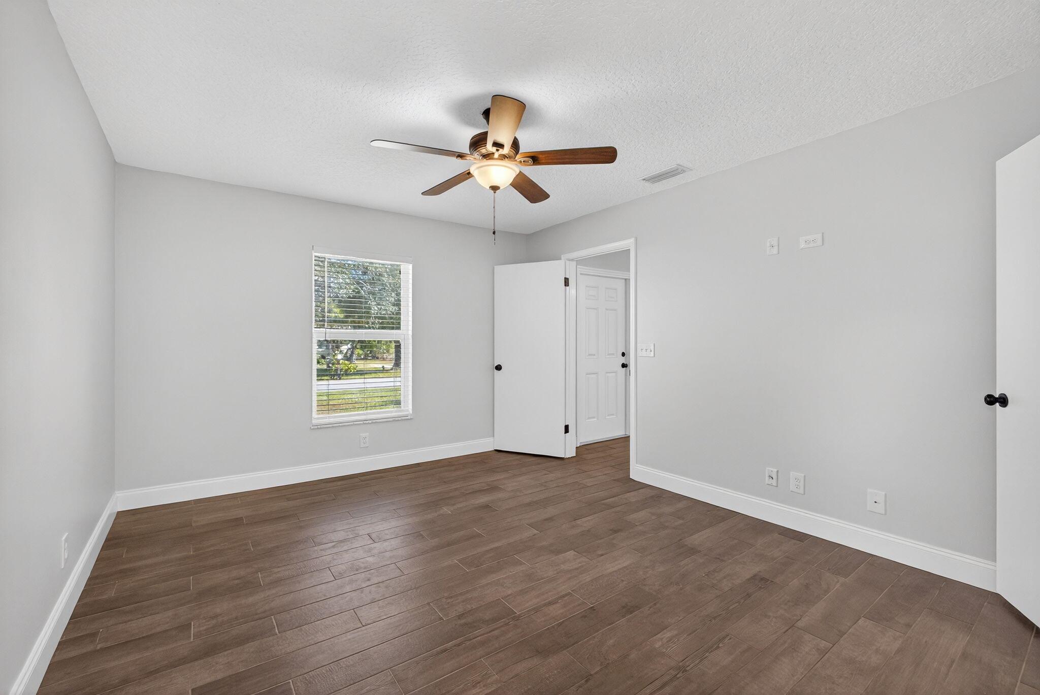 18942 SE Hillcrest Dr Jupiter, FL 33469