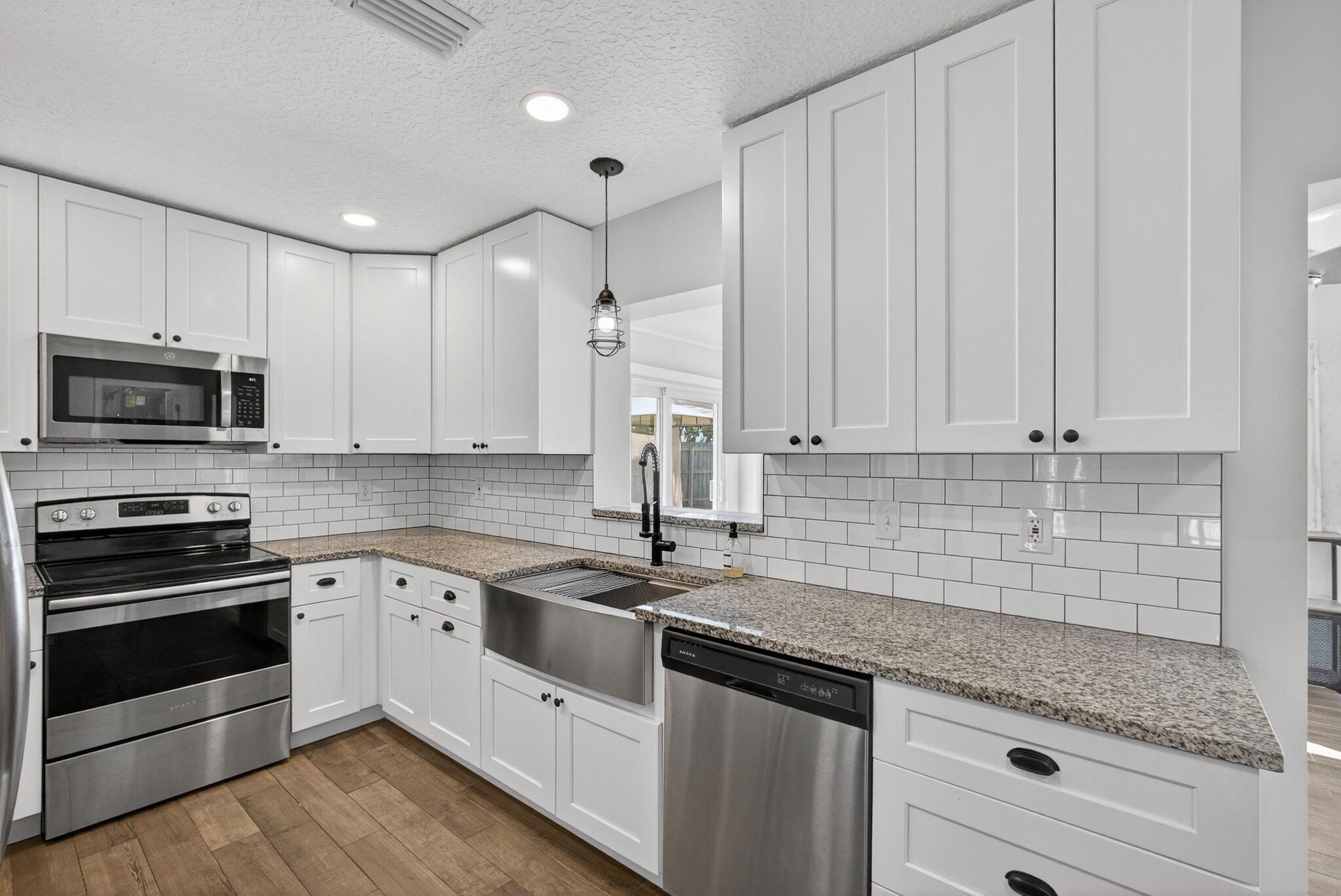 18942 SE Hillcrest Dr Jupiter, FL 33469