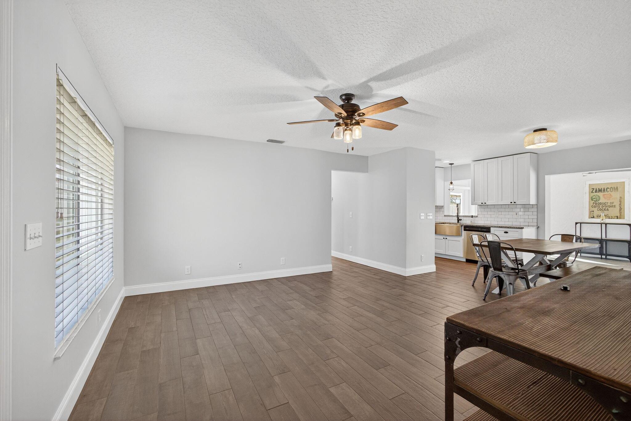 18942 SE Hillcrest Dr Jupiter, FL 33469