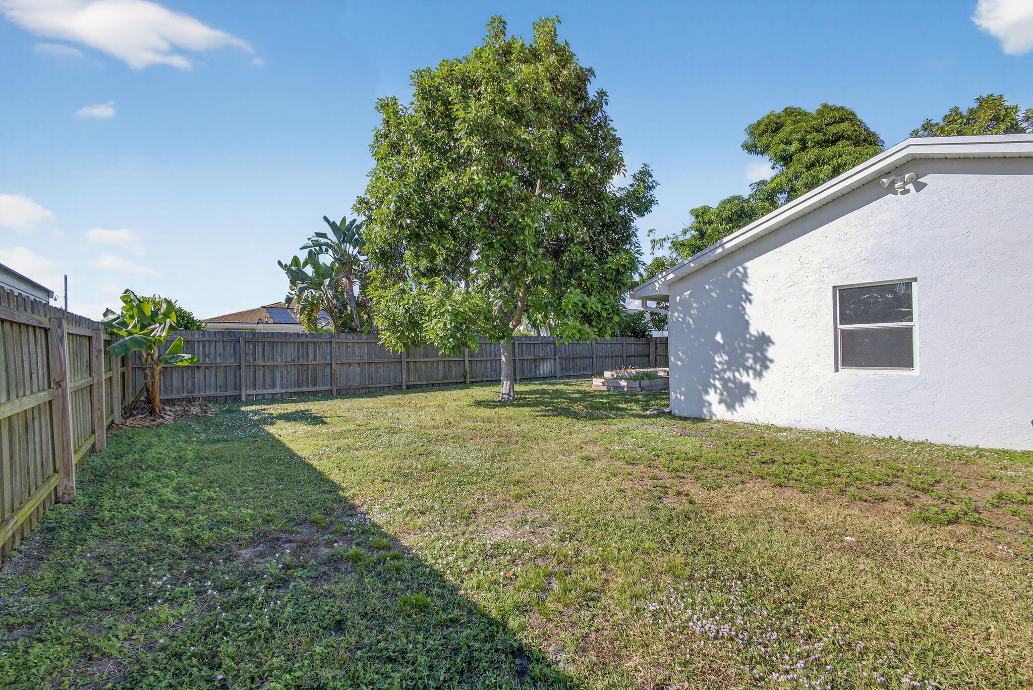 18942 SE Hillcrest Dr Jupiter, FL 33469