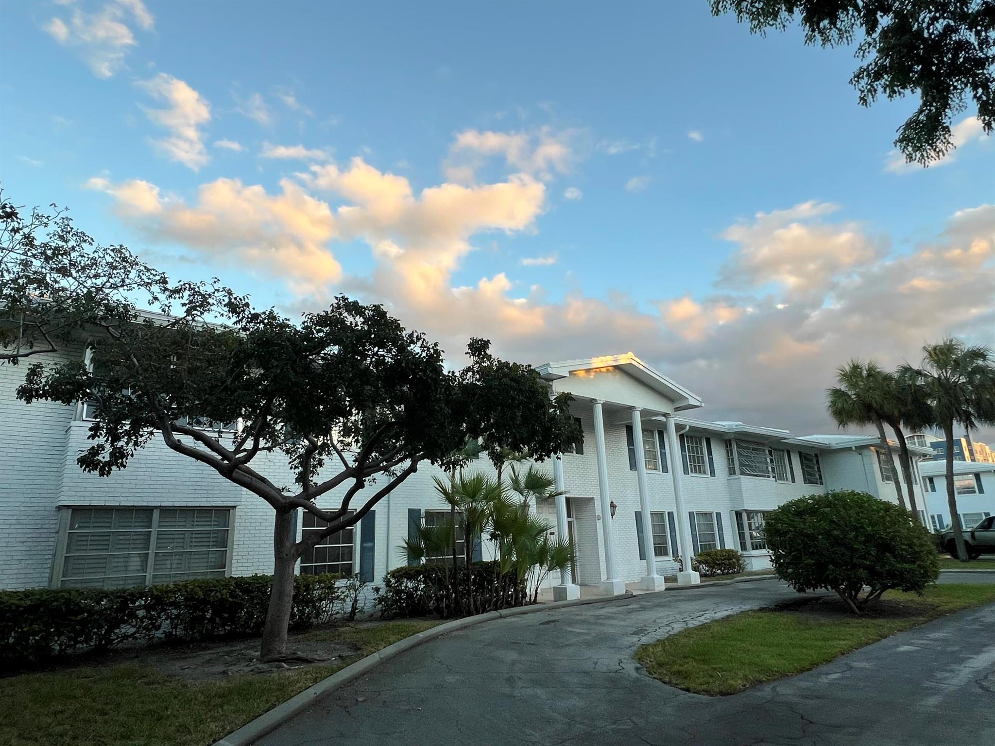 6800 NE 22nd Way #2121