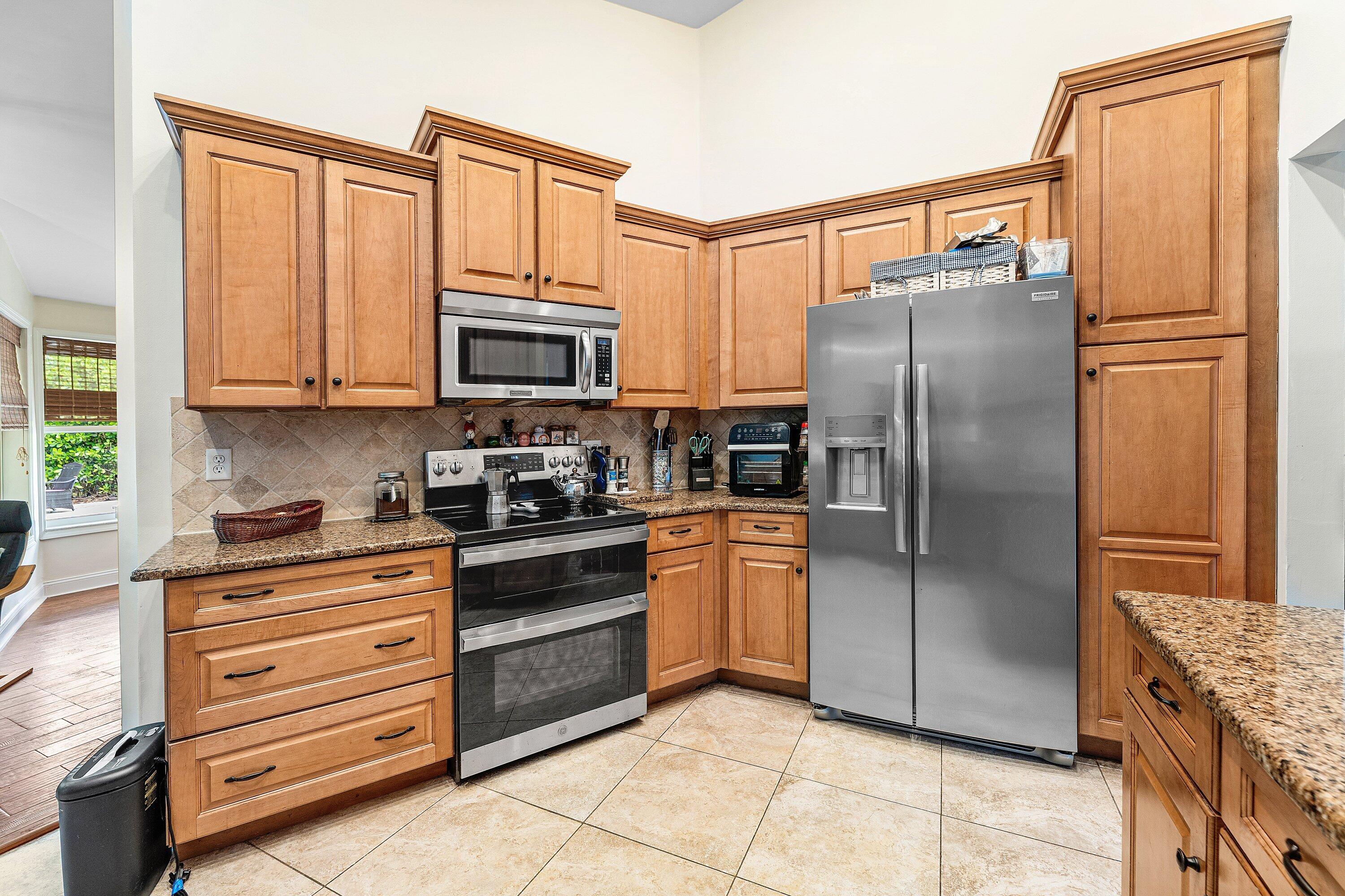 1212 Columbine Pl Wellington, FL 33414