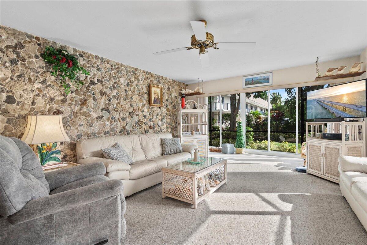 755 Saturn #H101 Jupiter, FL 33477