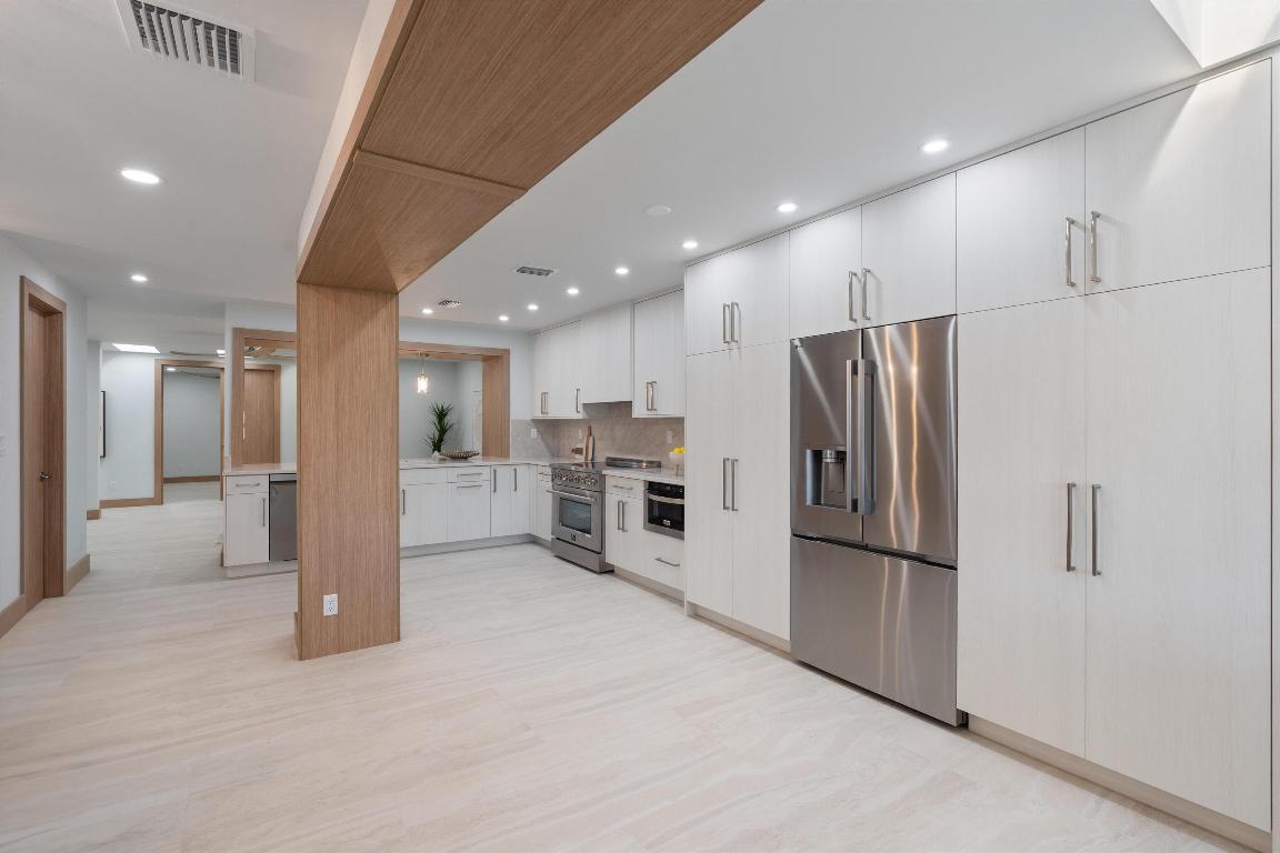 17036 Bay Jupiter, FL 33477