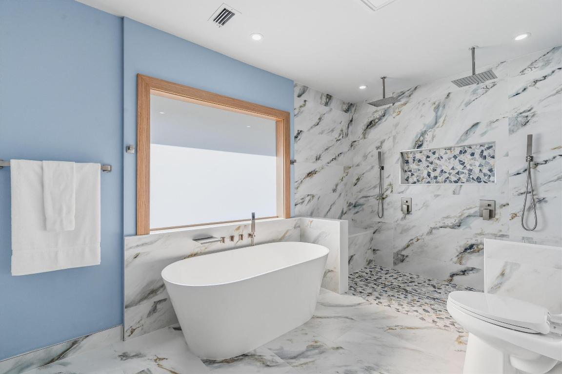 17036 Bay Jupiter, FL 33477