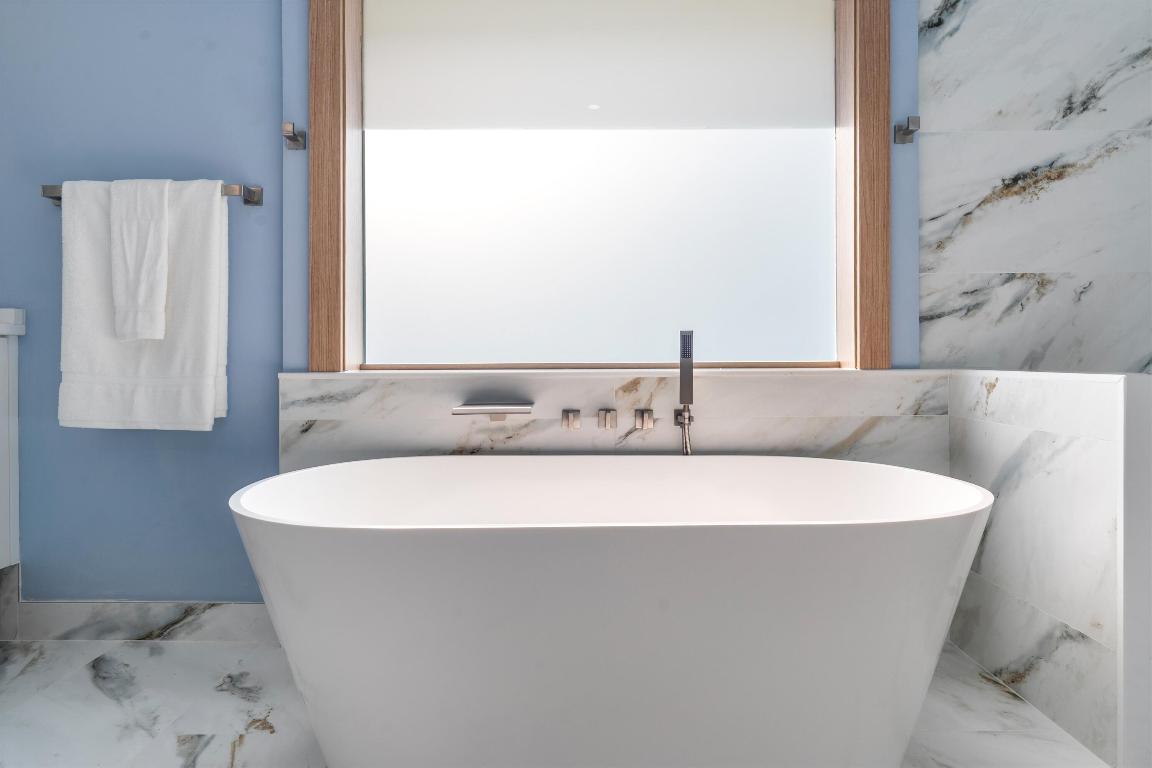 17036 Bay Jupiter, FL 33477