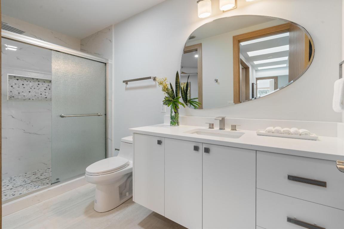 17036 Bay Jupiter, FL 33477