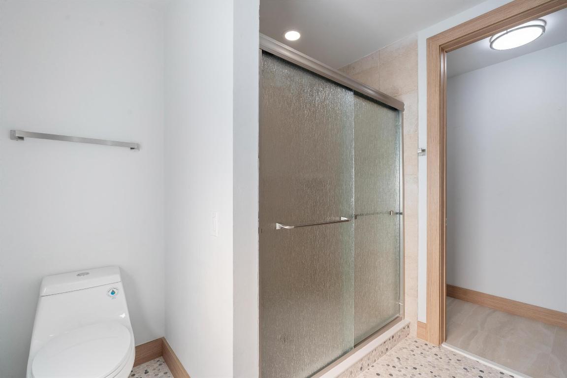 17036 Bay Jupiter, FL 33477