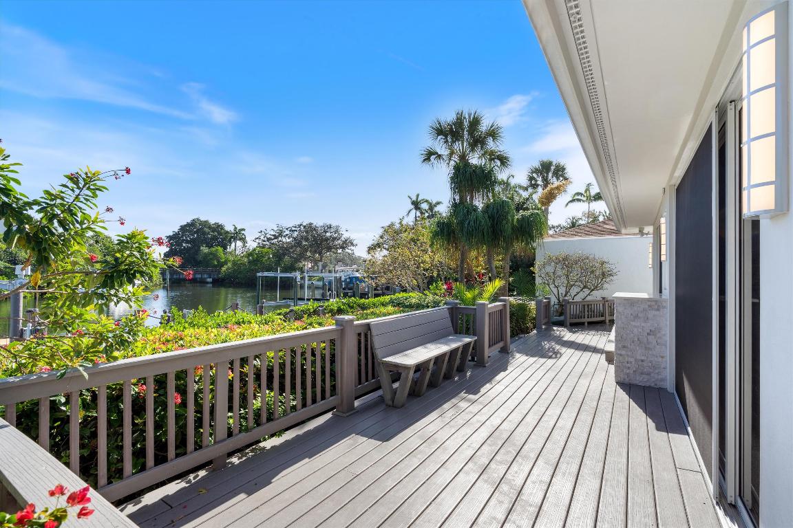 17036 Bay Jupiter, FL 33477