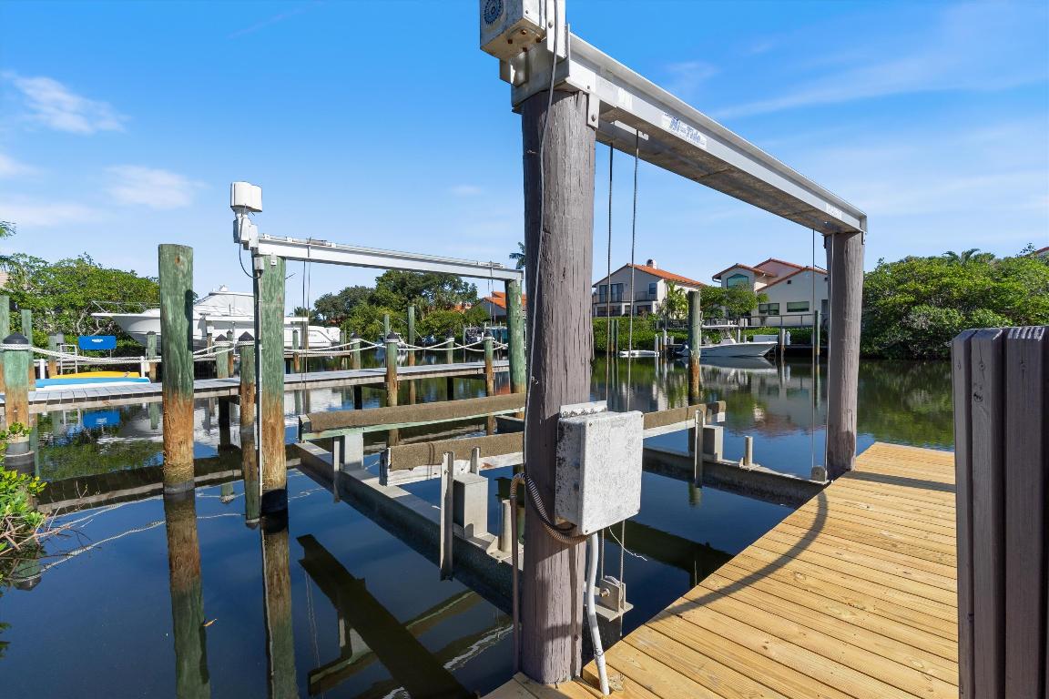 17036 Bay Jupiter, FL 33477