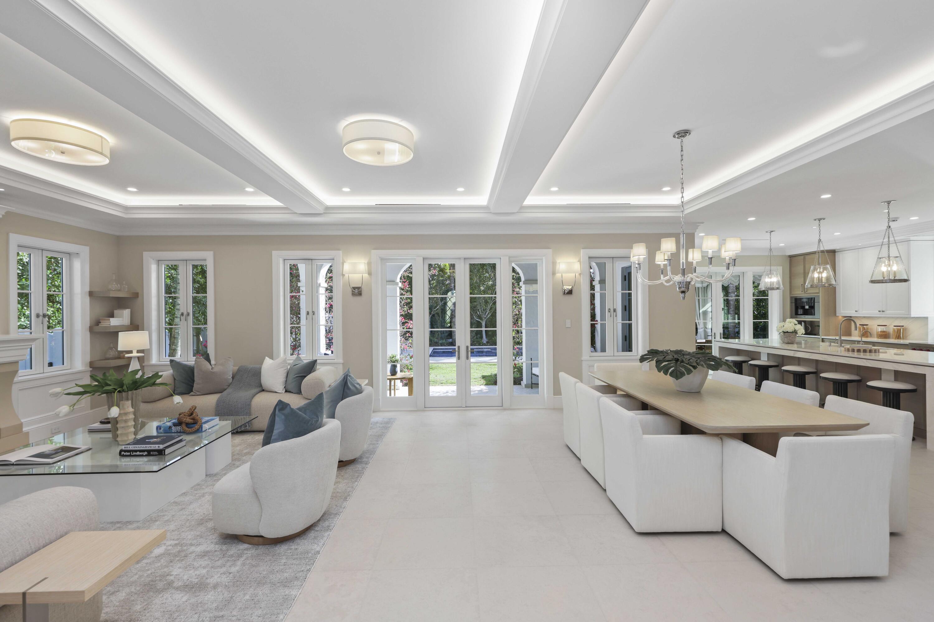 350 Seabreeze Palm Beach, FL 33480