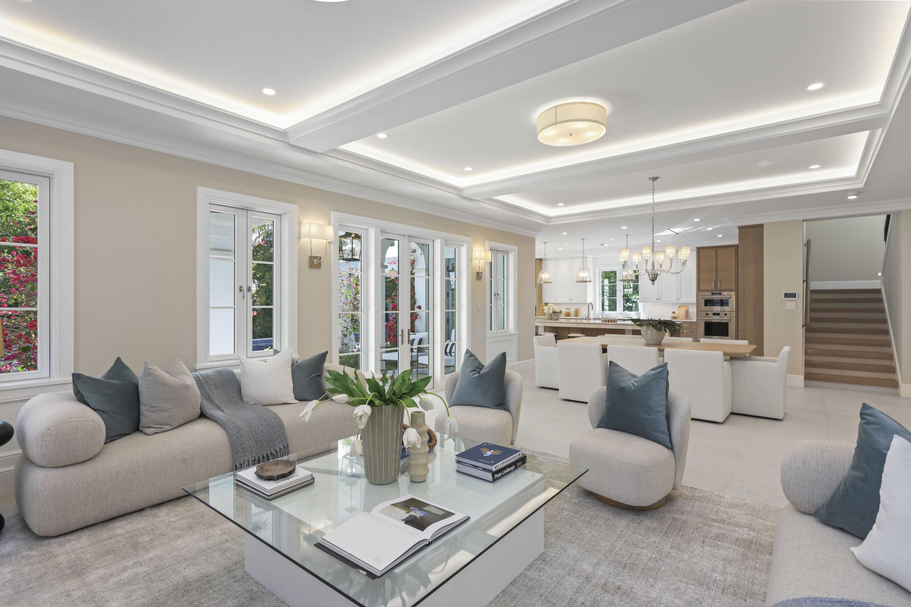 350 Seabreeze Palm Beach, FL 33480