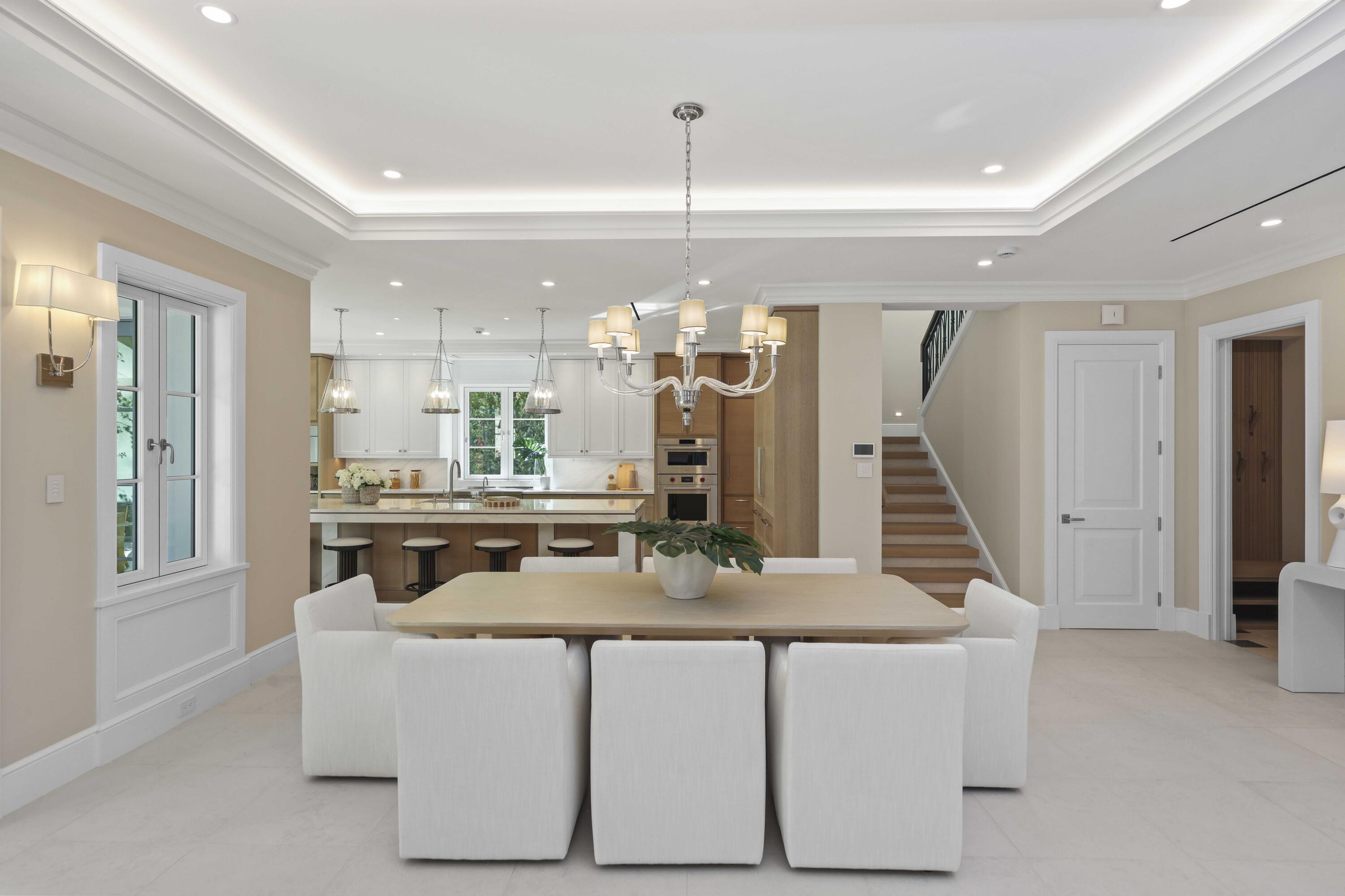 350 Seabreeze Palm Beach, FL 33480