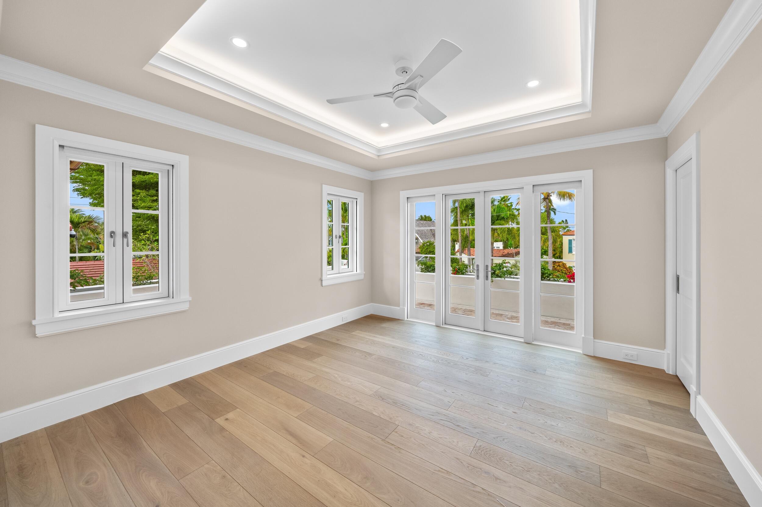 350 Seabreeze Palm Beach, FL 33480