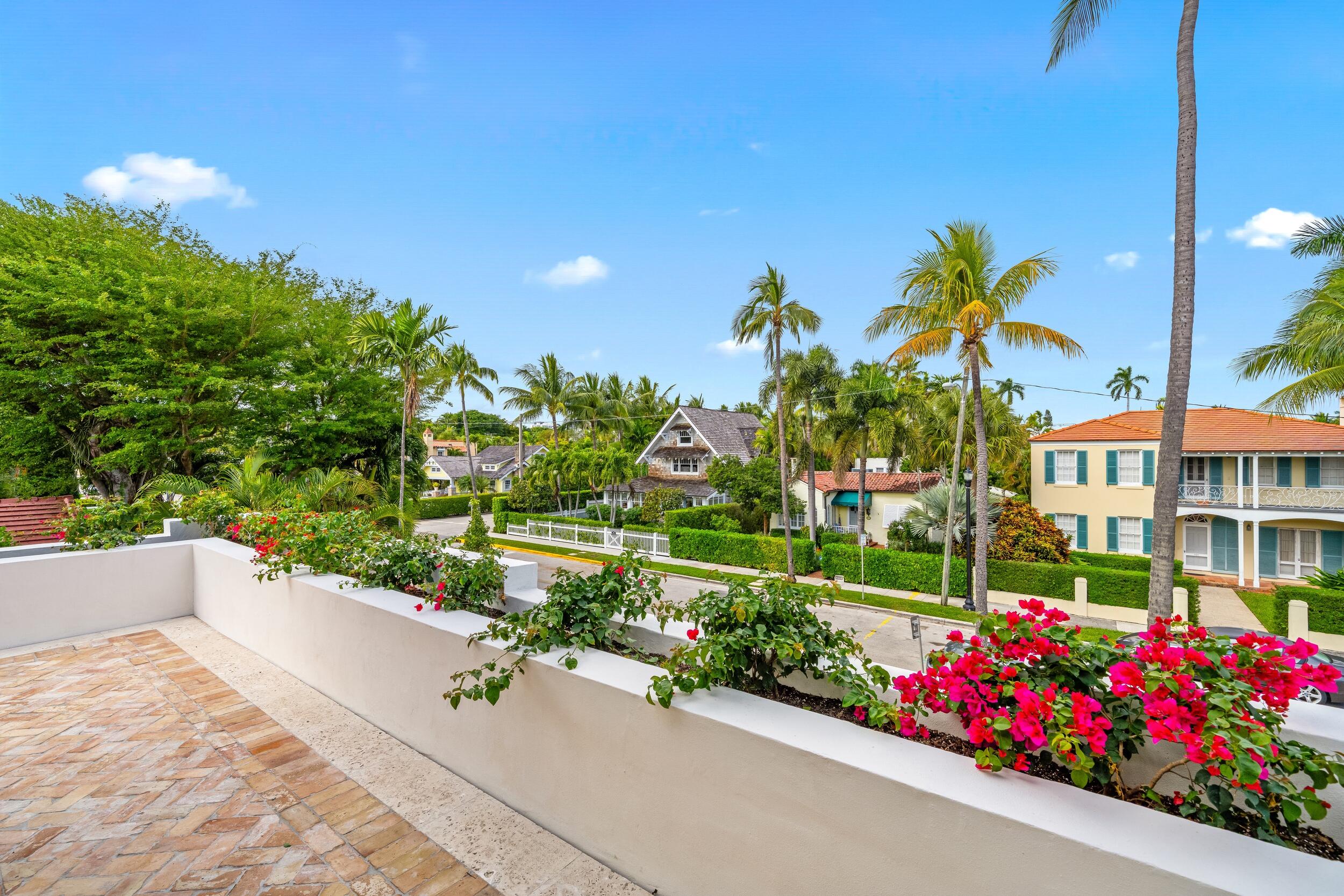 350 Seabreeze Palm Beach, FL 33480