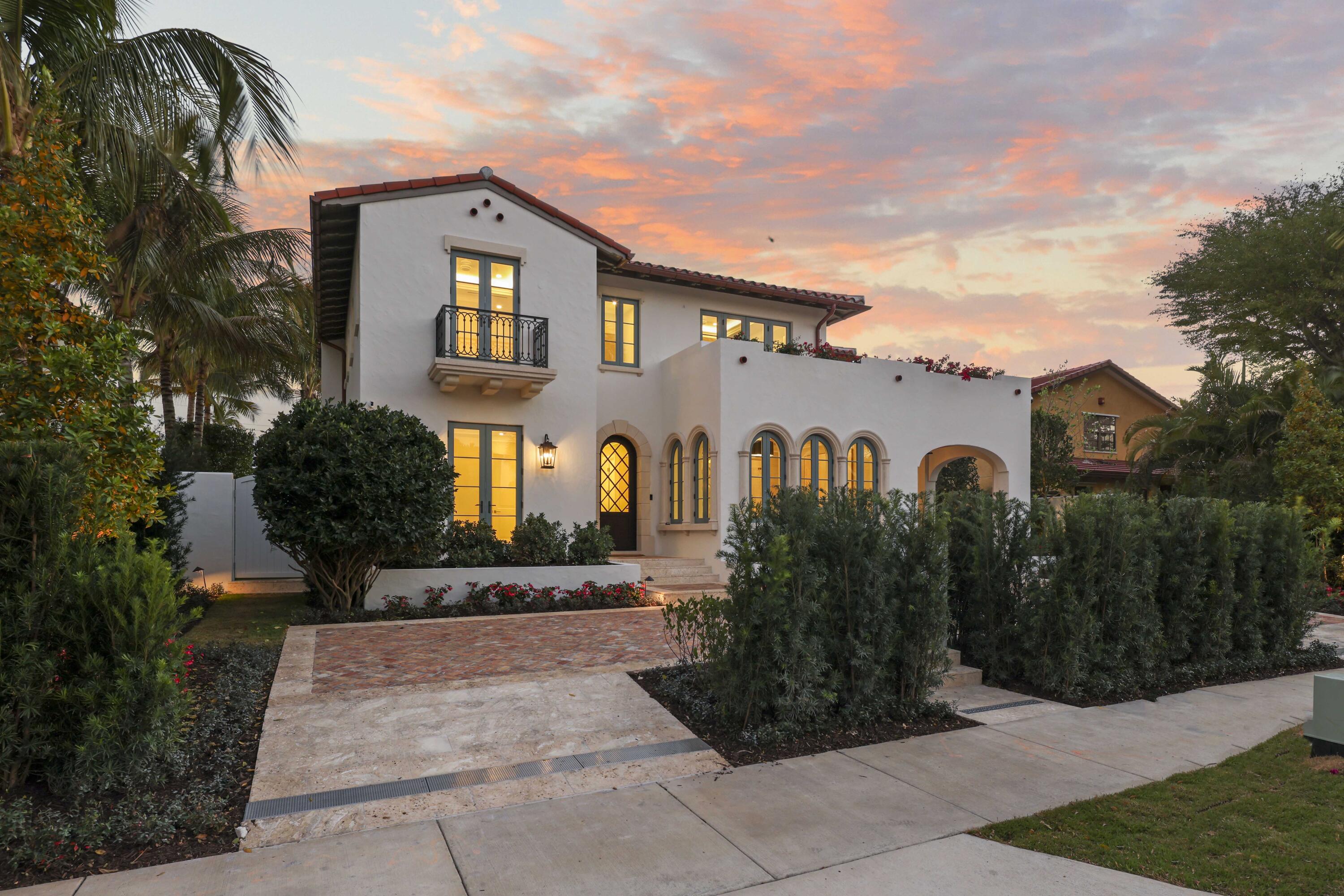 350 Seabreeze Palm Beach, FL 33480