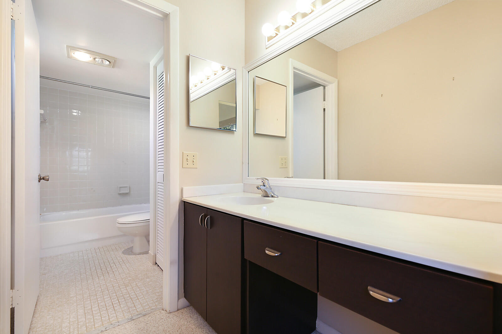 3114 SW 20th #23a1 Delray Beach, FL 33445