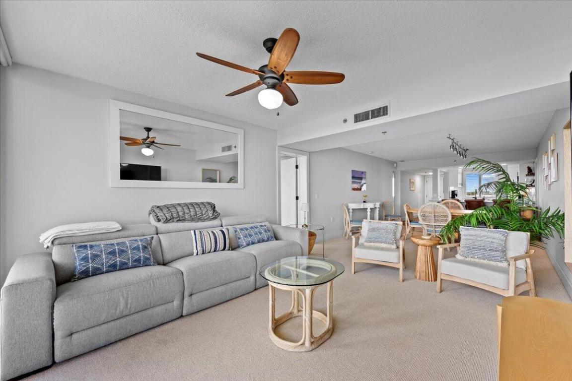 201 S Seas #404 Jupiter, FL 33477