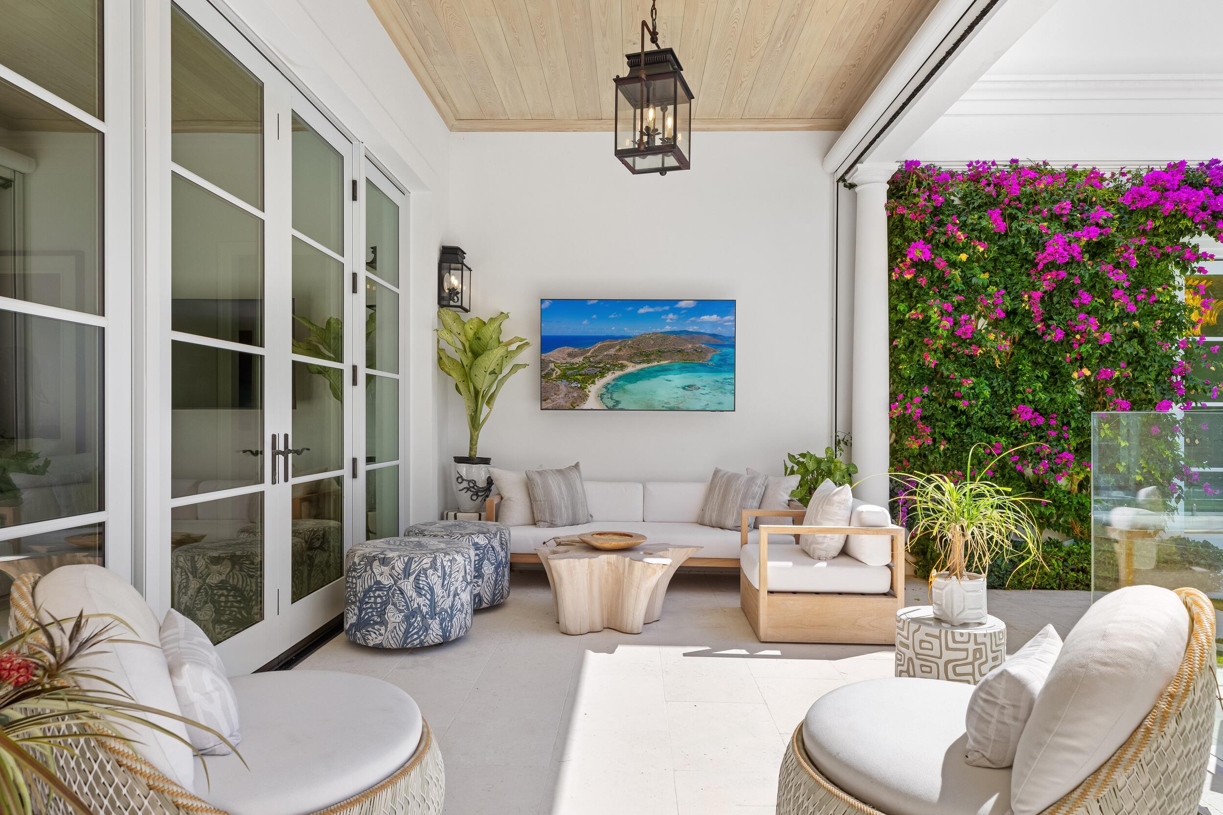 208 Sandpiper Palm Beach, FL 33480