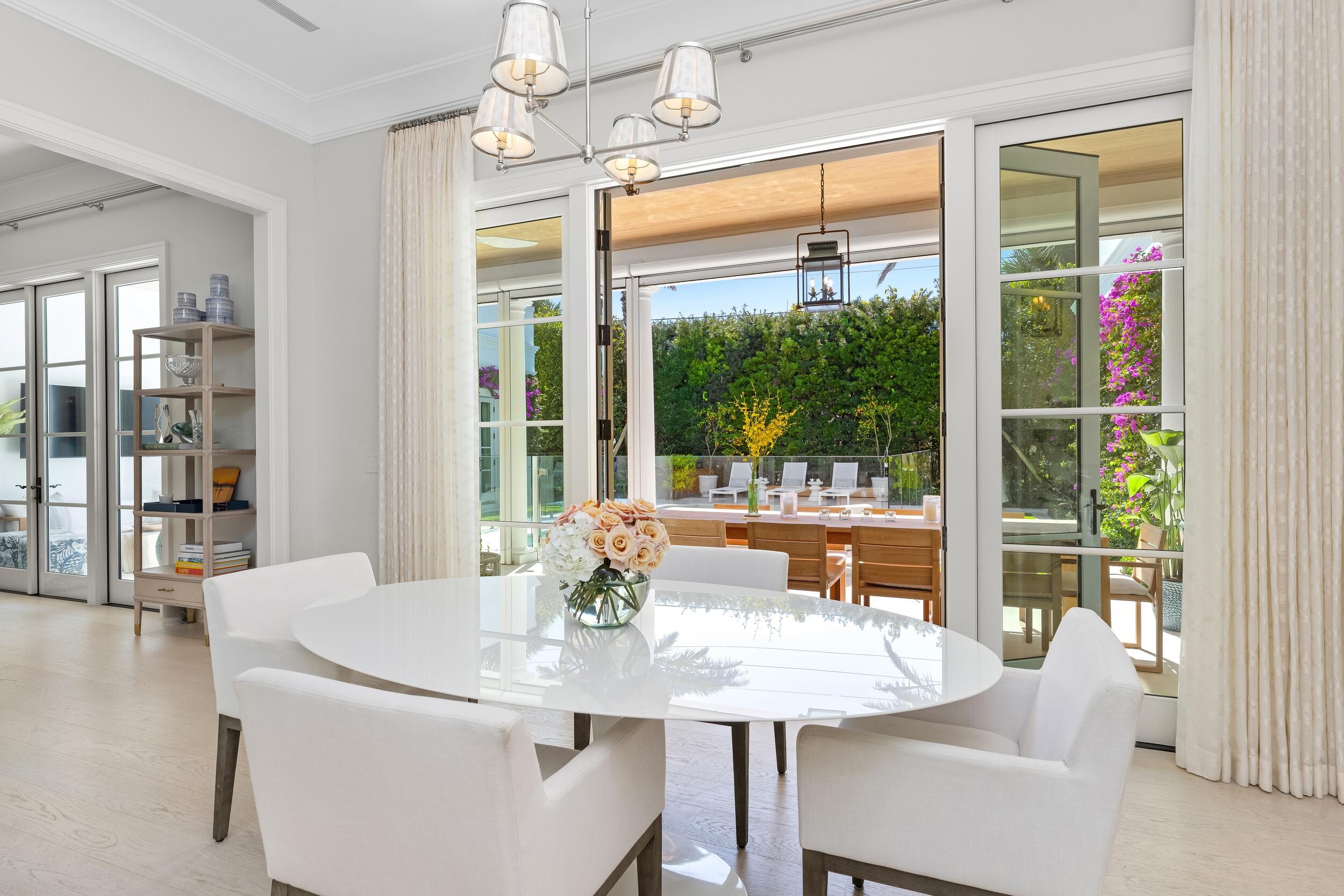 208 Sandpiper Palm Beach, FL 33480