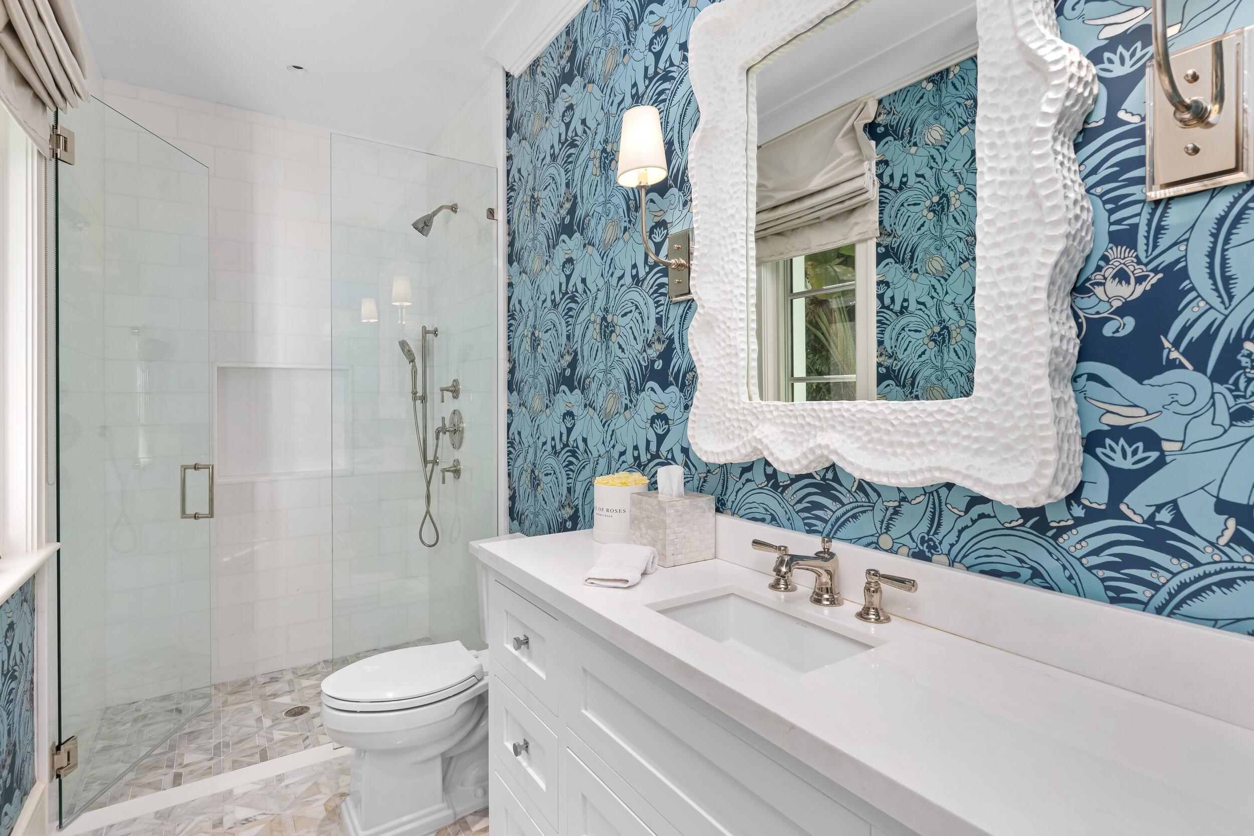 208 Sandpiper Palm Beach, FL 33480
