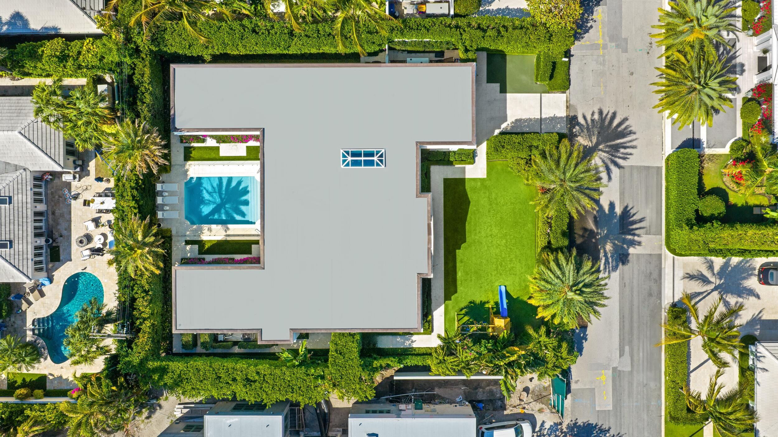 208 Sandpiper Palm Beach, FL 33480