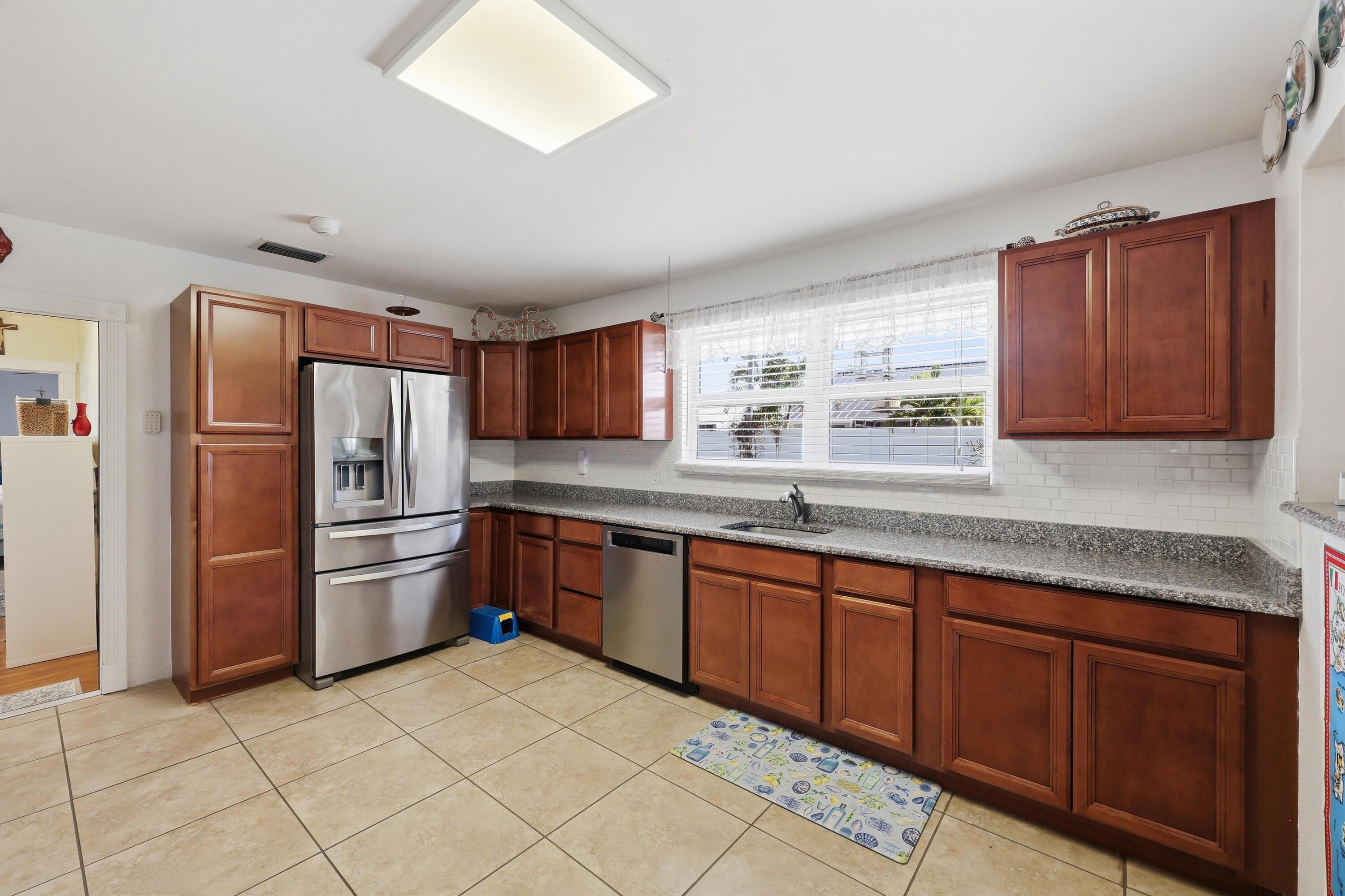 305 Circle Jupiter, FL 33458
