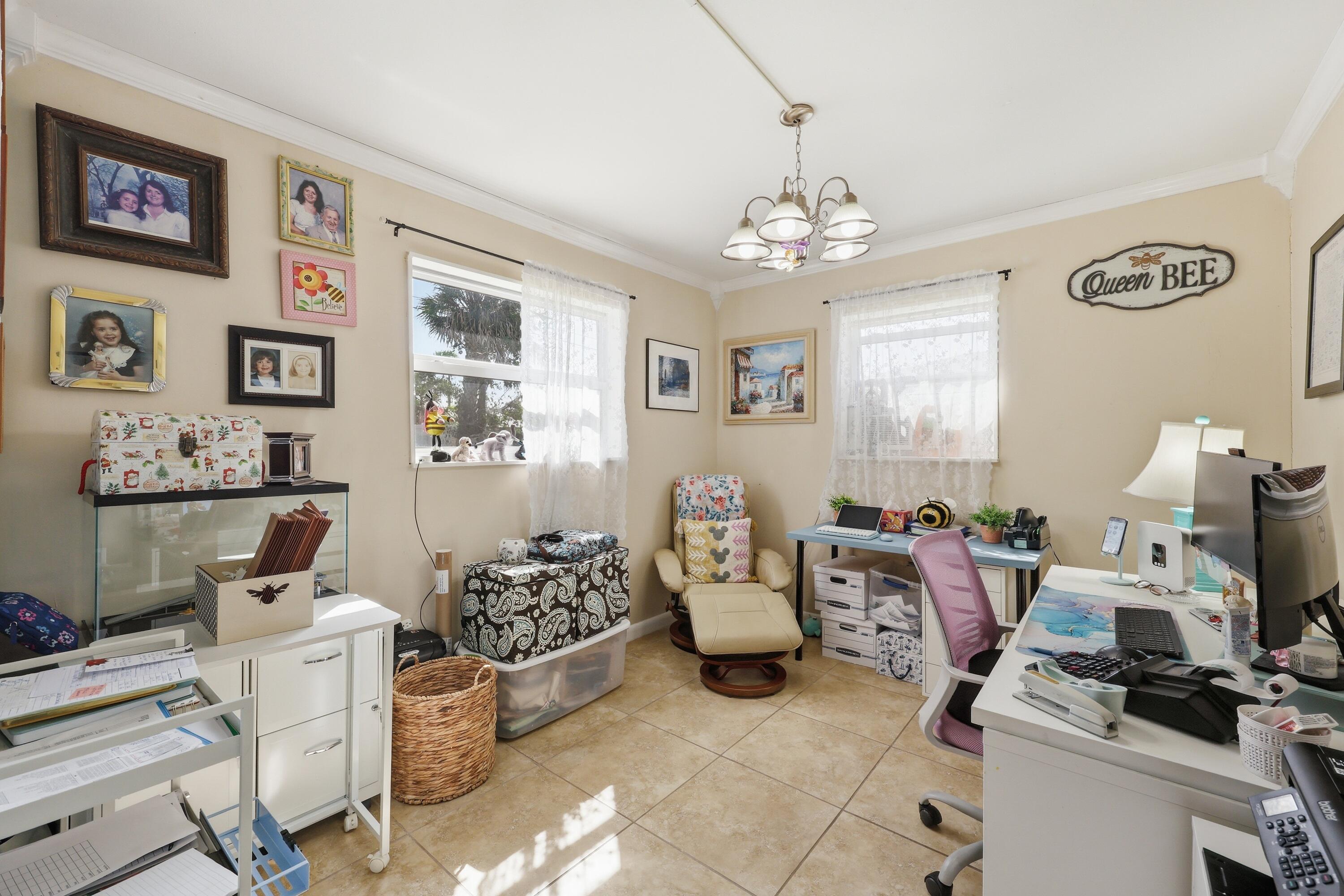 305 Circle Jupiter, FL 33458