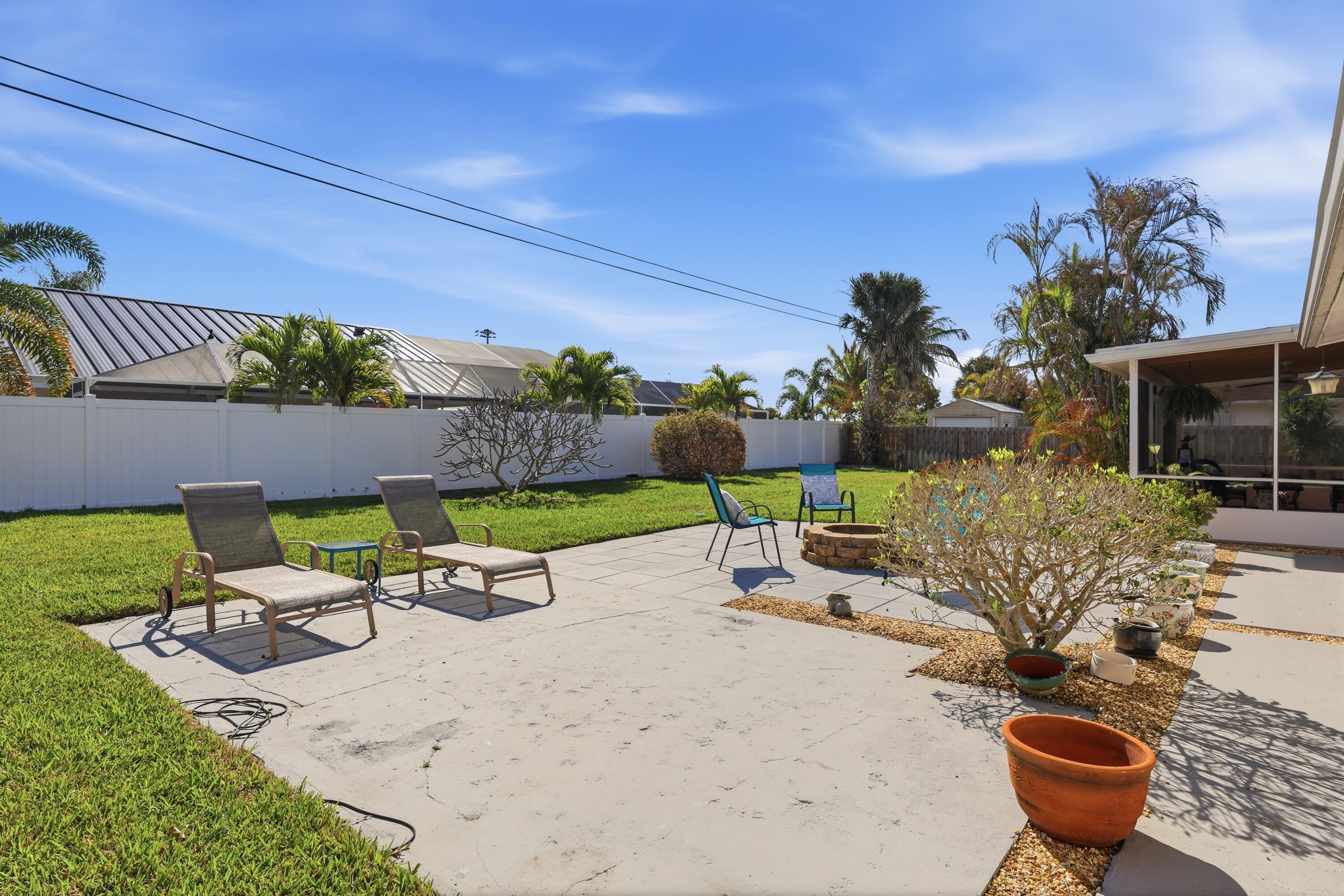 305 Circle Jupiter, FL 33458