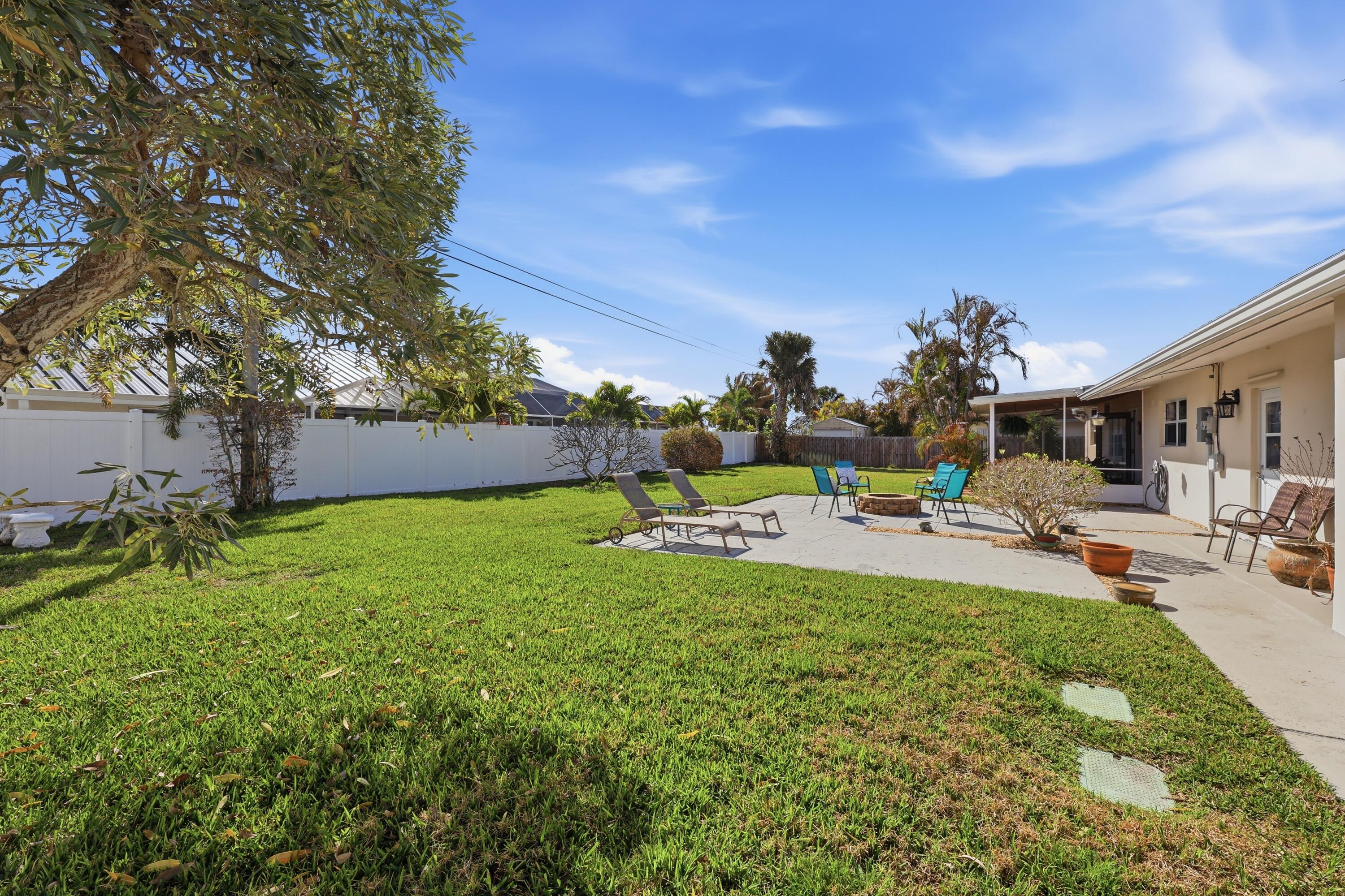 305 Circle Jupiter, FL 33458