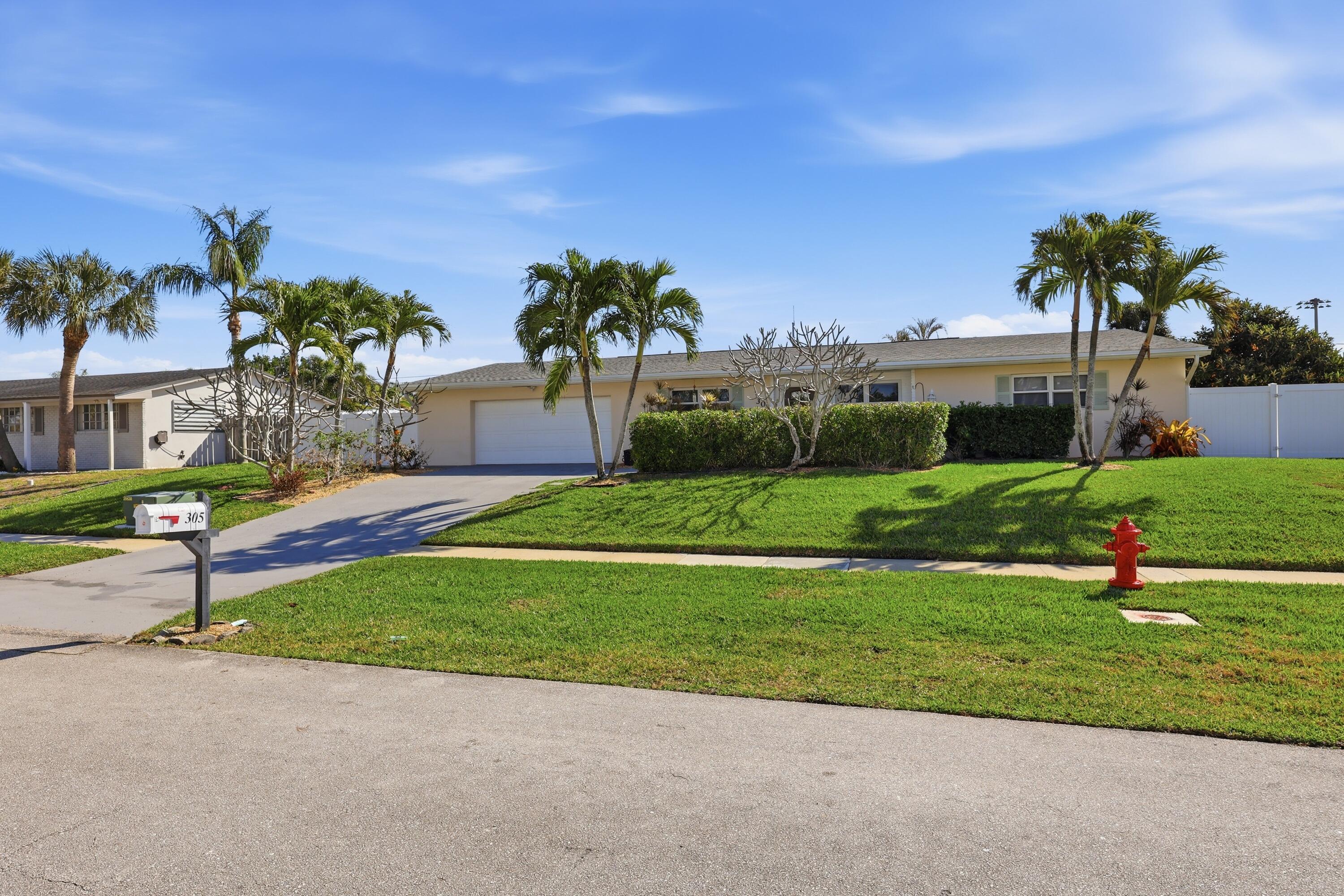 305 Circle Jupiter, FL 33458