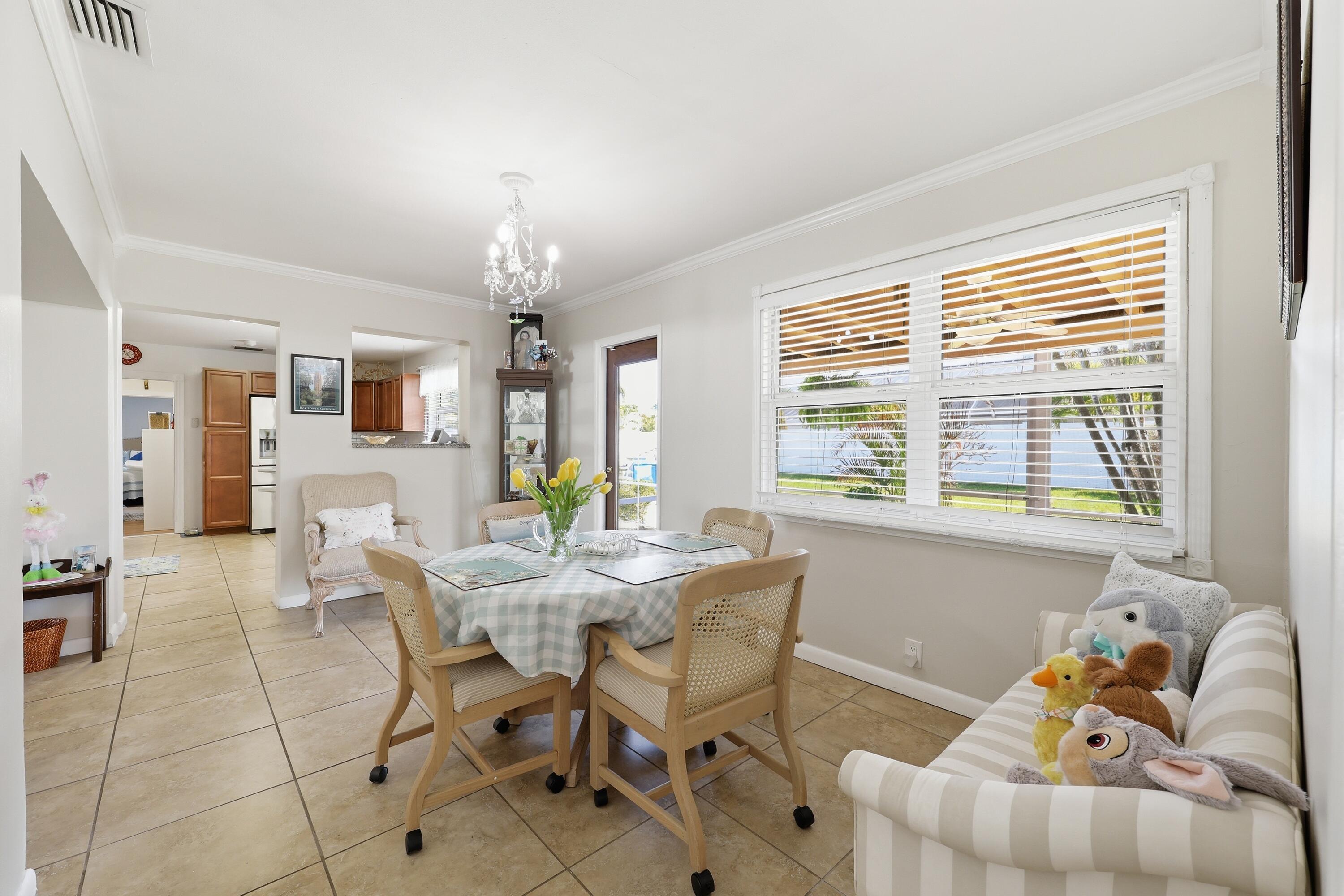 305 Circle Jupiter, FL 33458