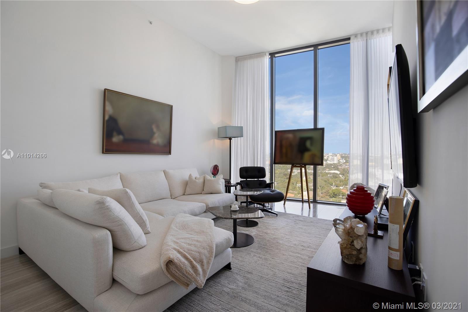 2821 S Bayshore Dr #14D Miami, FL 33133