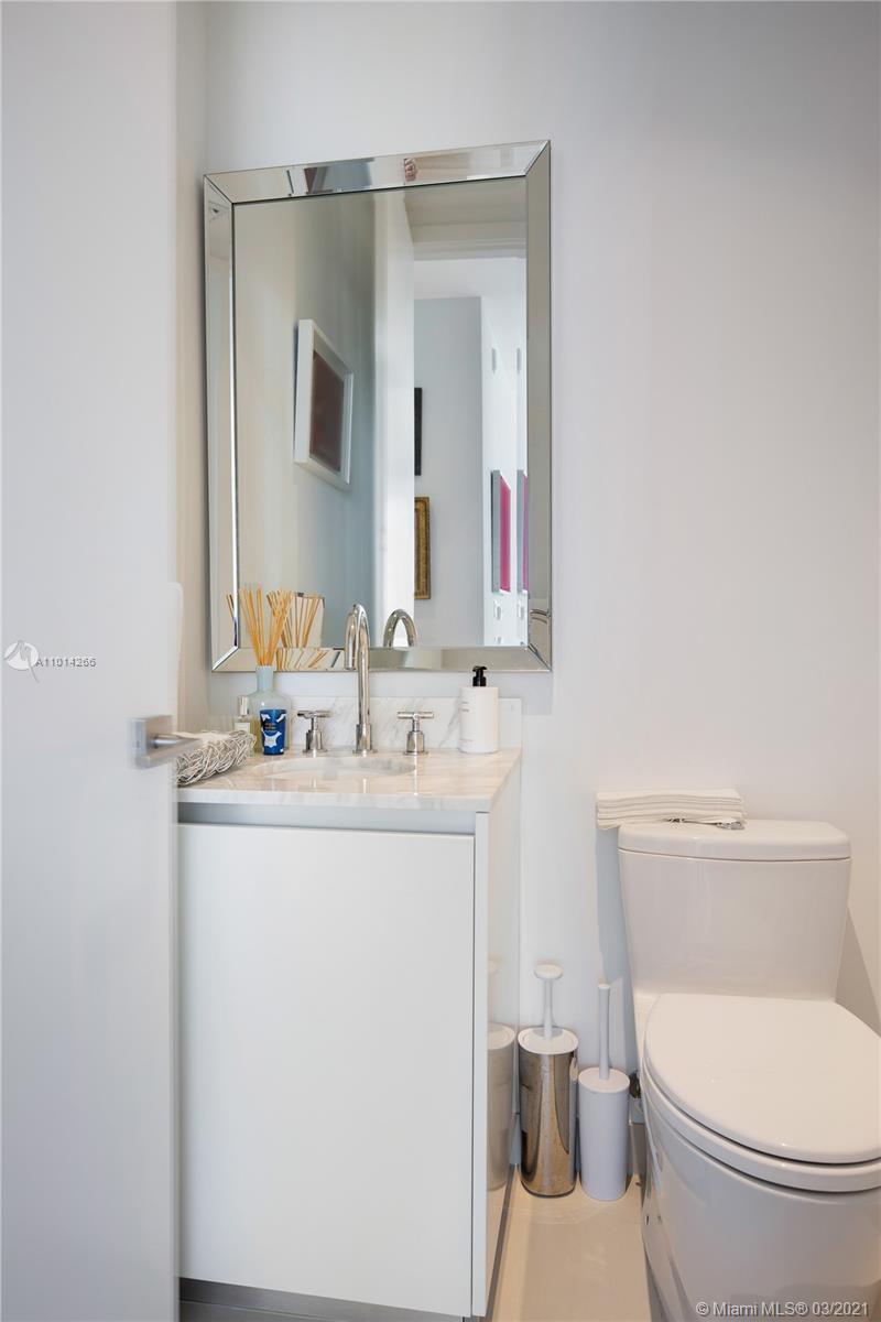 2821 S Bayshore Dr #14D Miami, FL 33133