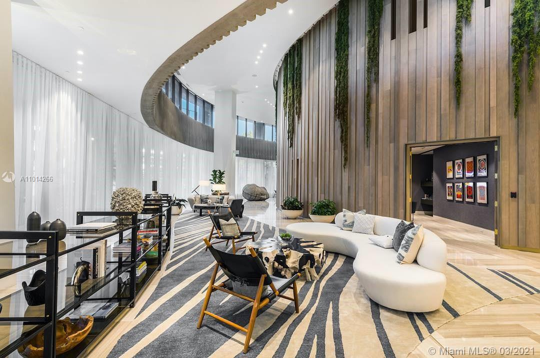 2821 S Bayshore Dr #14D Miami, FL 33133