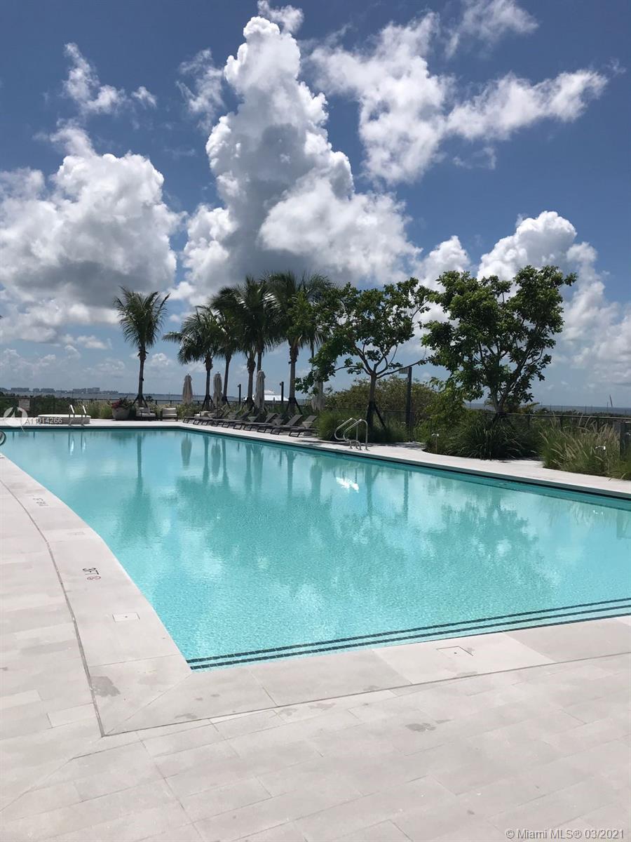 2821 S Bayshore Dr #14D Miami, FL 33133