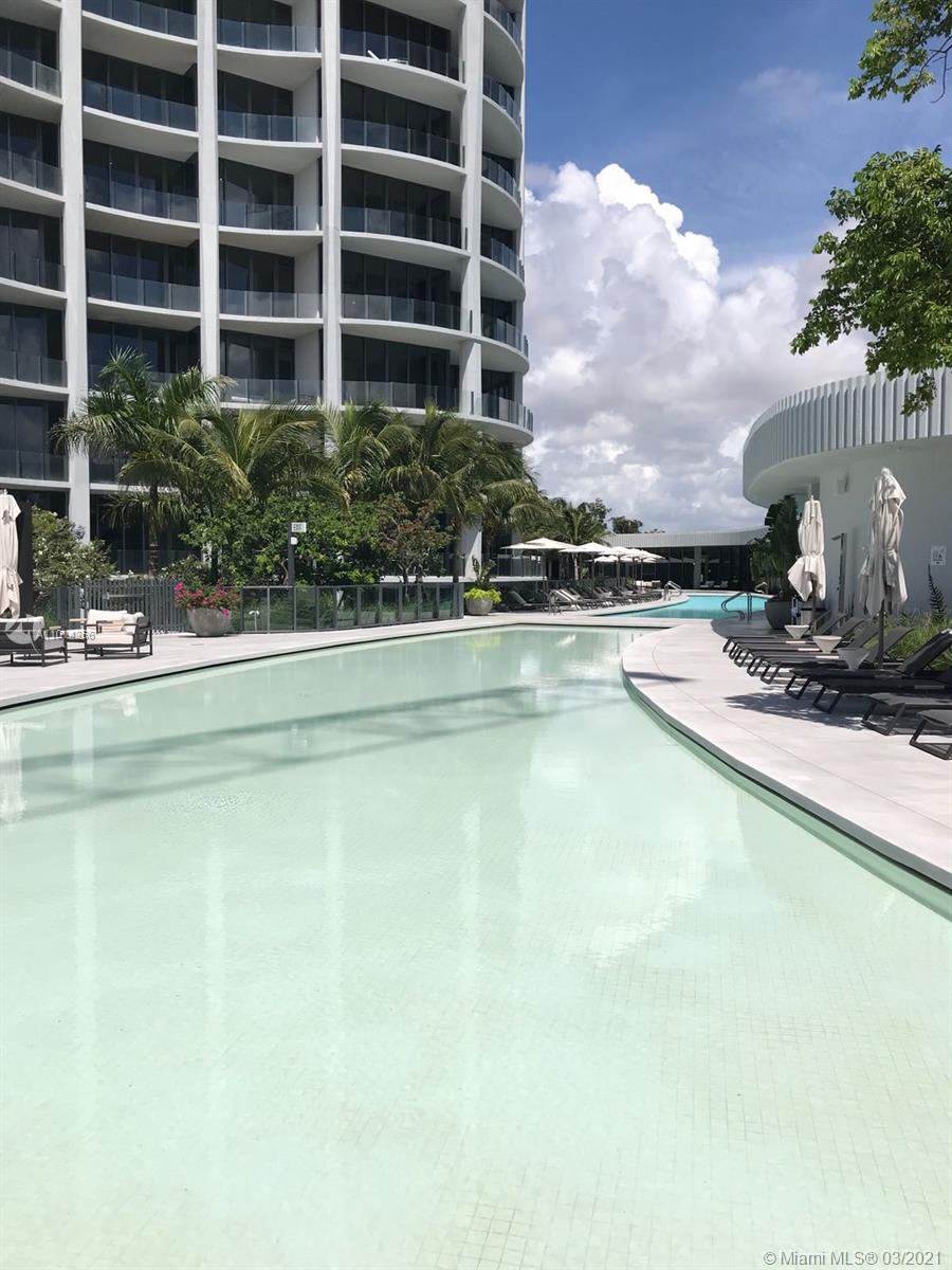 2821 S Bayshore Dr #14D Miami, FL 33133