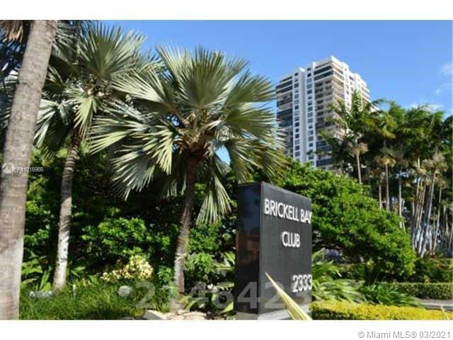 2333 BRICKELL Ave #1002