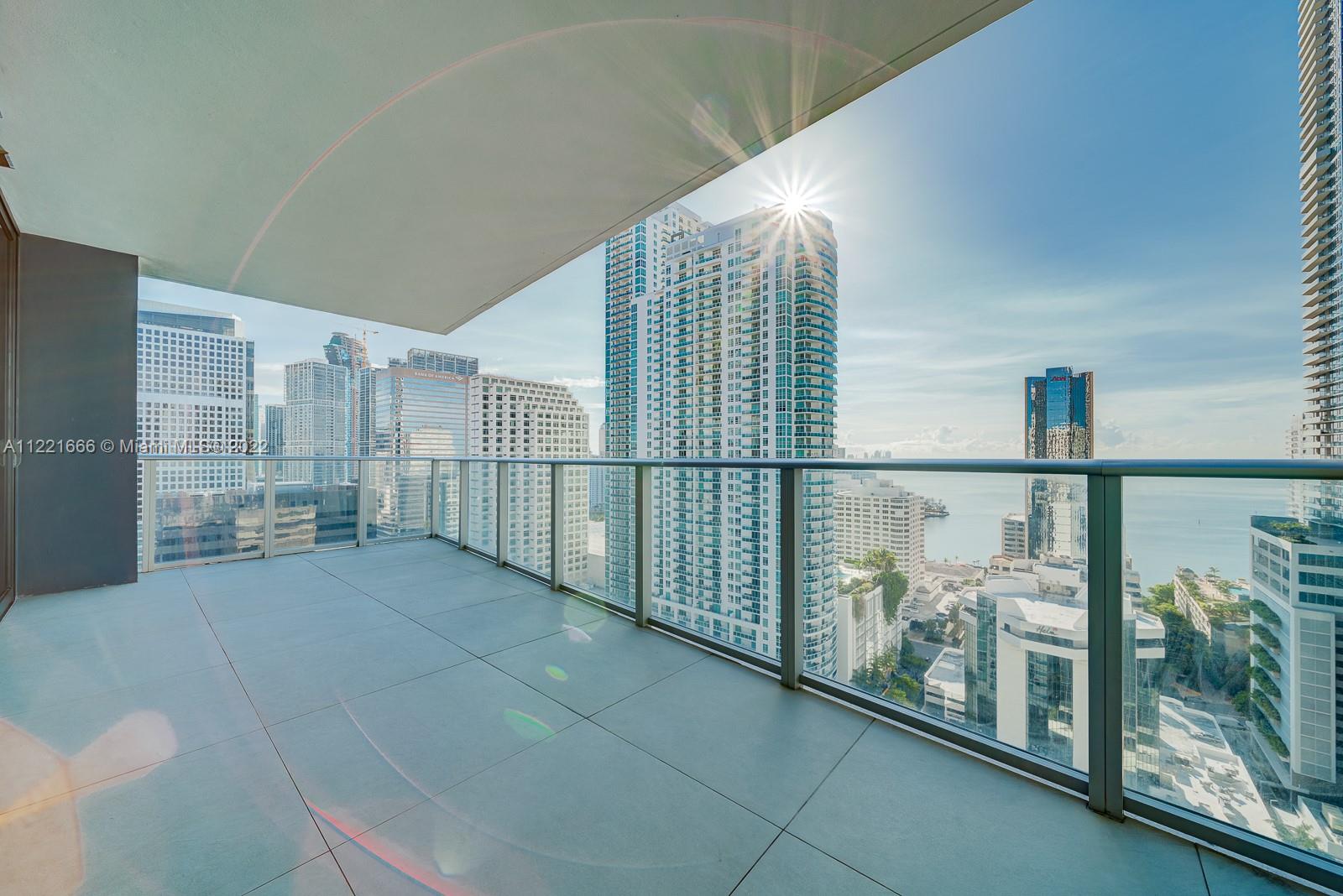 image 1010 Brickell0