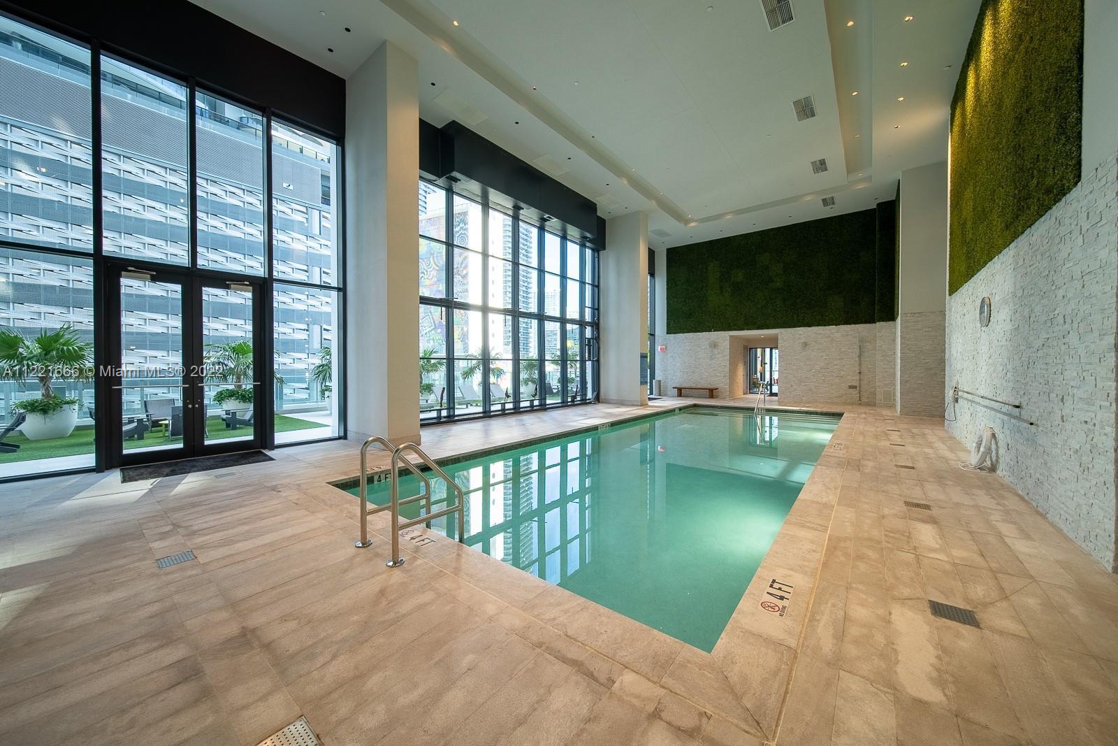 image 1010 Brickell15