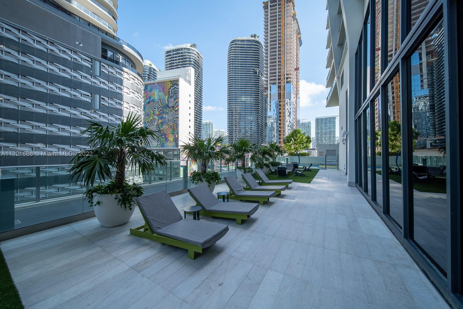 image 1010 Brickell17